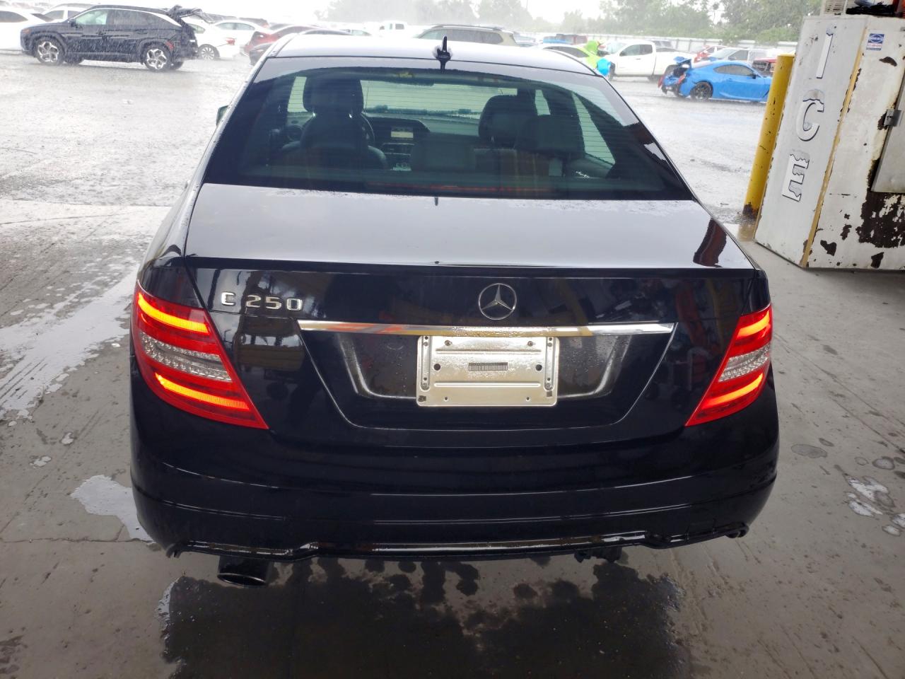 2013 Mercedes-benz C 250 Black vin: WDDGF4HBXDR298476
