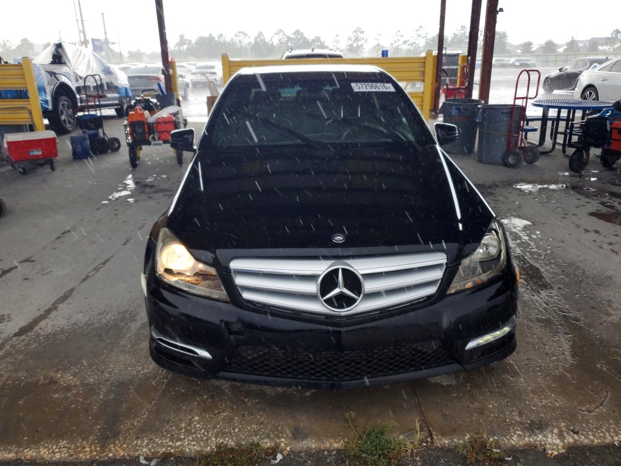 2013 Mercedes-benz C 250 Black vin: WDDGF4HBXDR298476