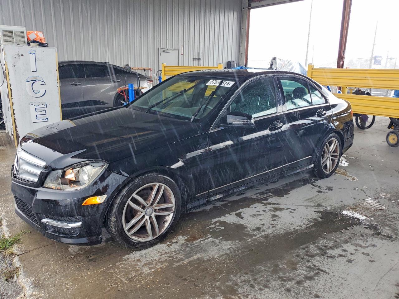 2013 Mercedes-benz C 250 Black vin: WDDGF4HBXDR298476
