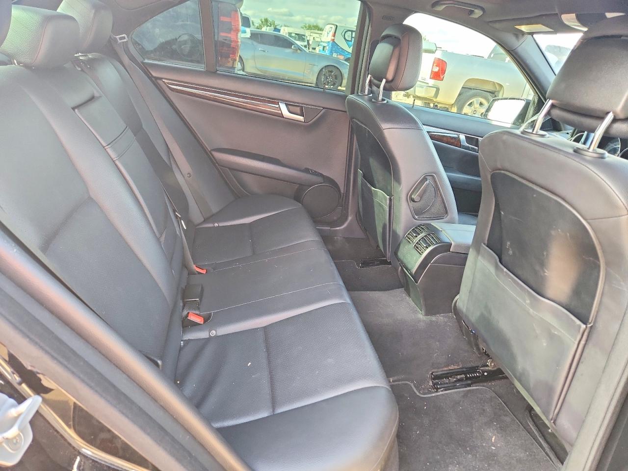2014 Mercedes-benz C 250 Black vin: WDDGF4HBXEA962016