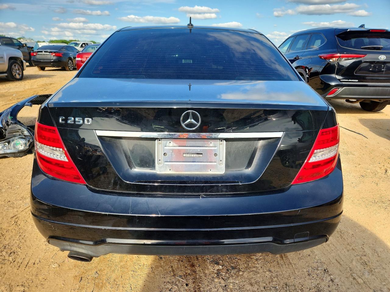 2014 Mercedes-benz C 250 Black vin: WDDGF4HBXEA962016