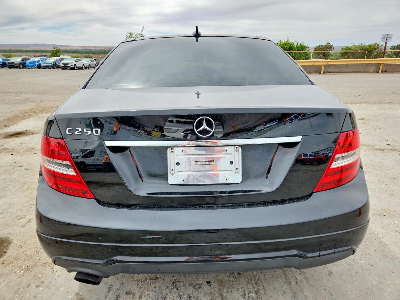2014 Mercedes-benz C 250 Black vin: WDDGF4HBXEA965191
