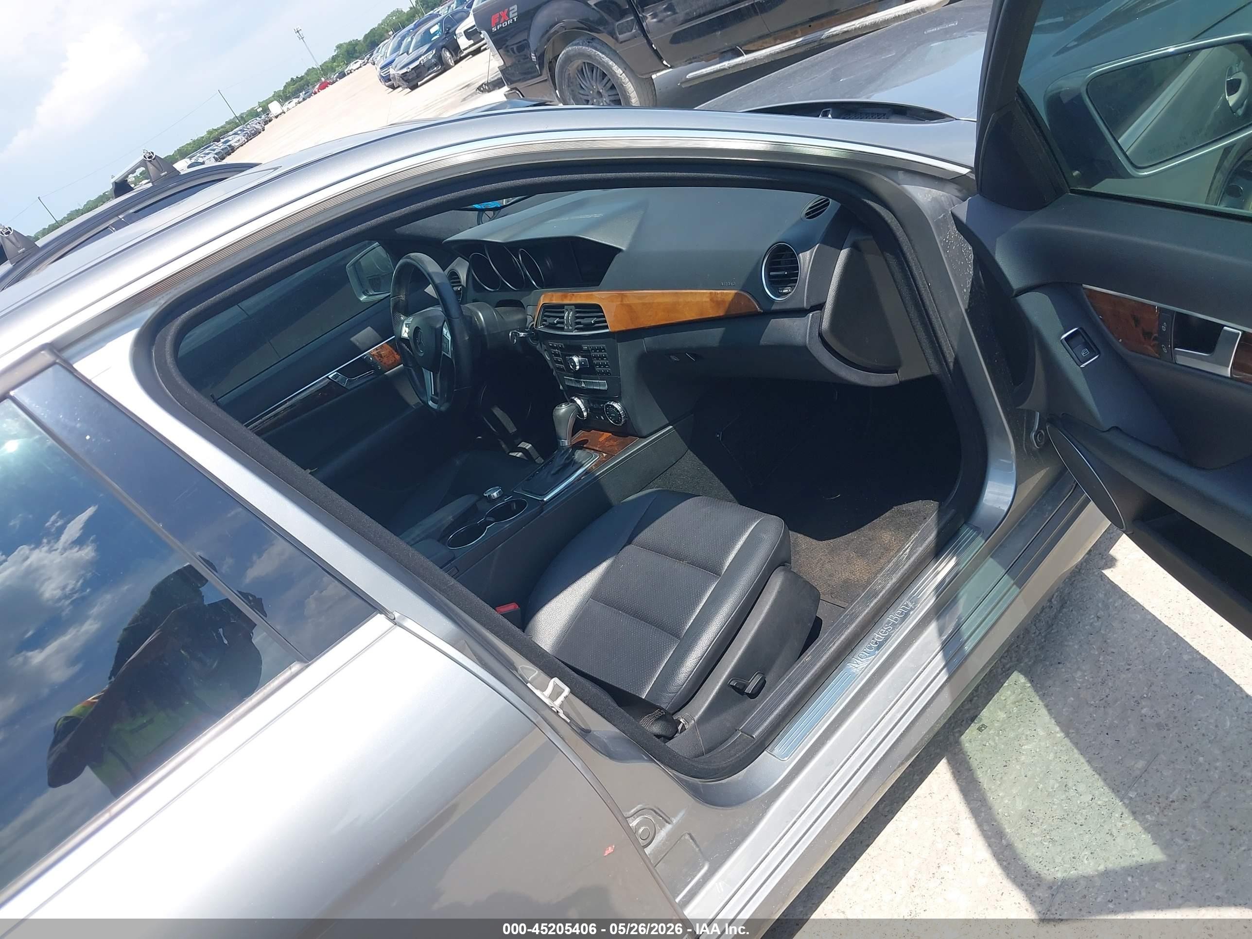 2014 Mercedes-benz C 250 Sport Silver vin: WDDGF4HBXEG216565