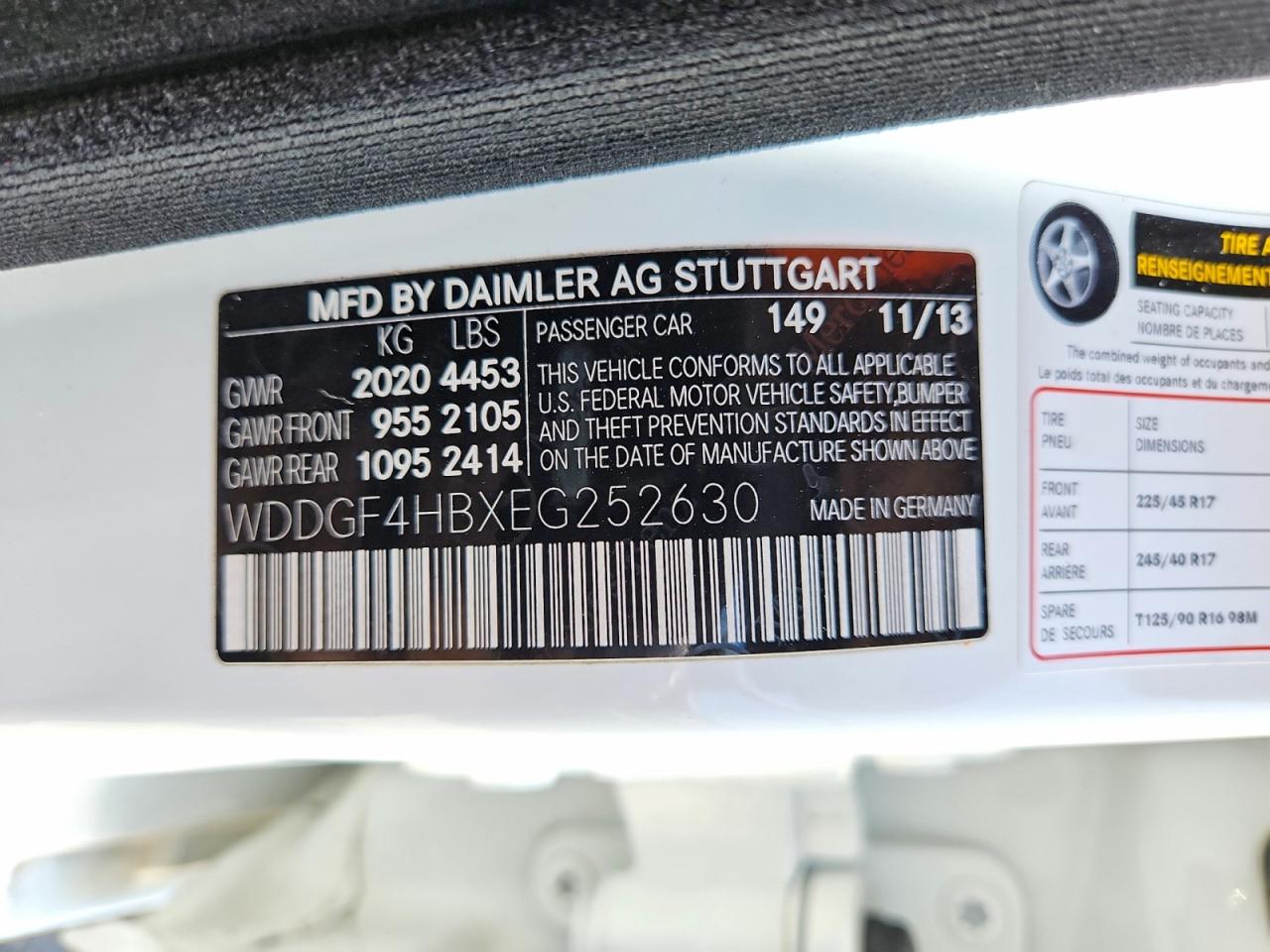 2014 Mercedes-benz C 250 Белый vin: WDDGF4HBXEG252630