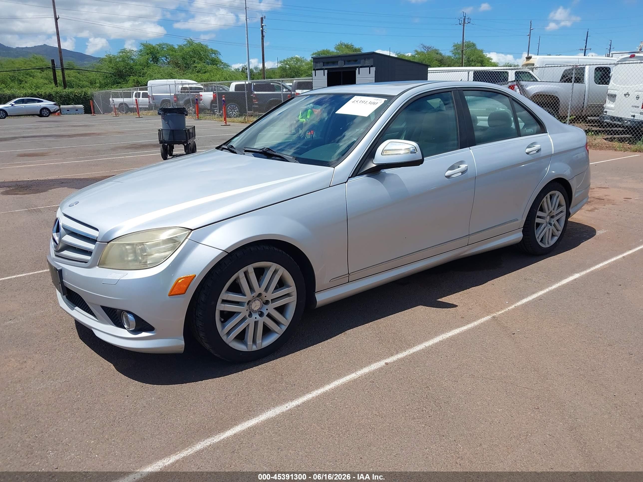 2008 Mercedes-benz C 300 Luxury/sport Silver vin: WDDGF54X08F059503