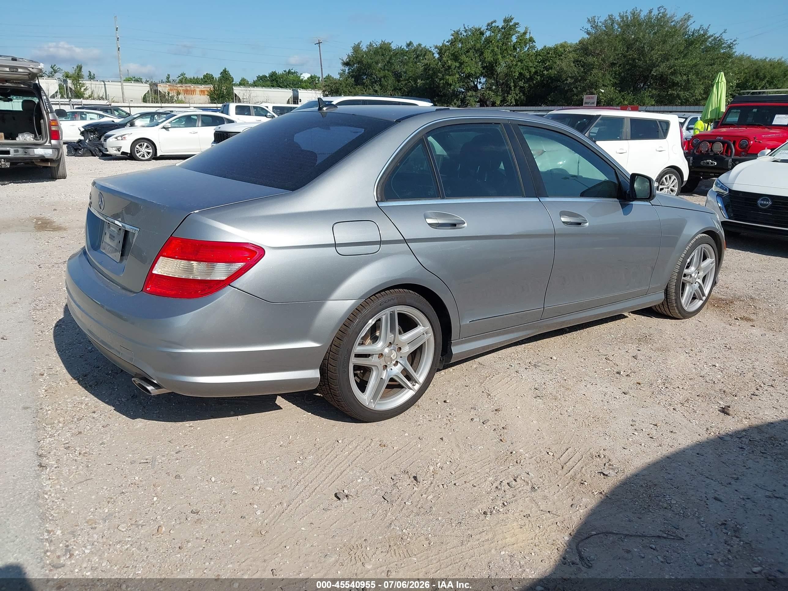 2008 Mercedes-benz C 300 Luxury/sport Silver vin: WDDGF54X08R016147