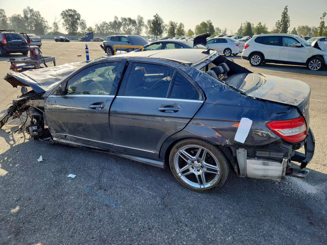 2009 Mercedes-benz C 300 Серый vin: WDDGF54X09F208493
