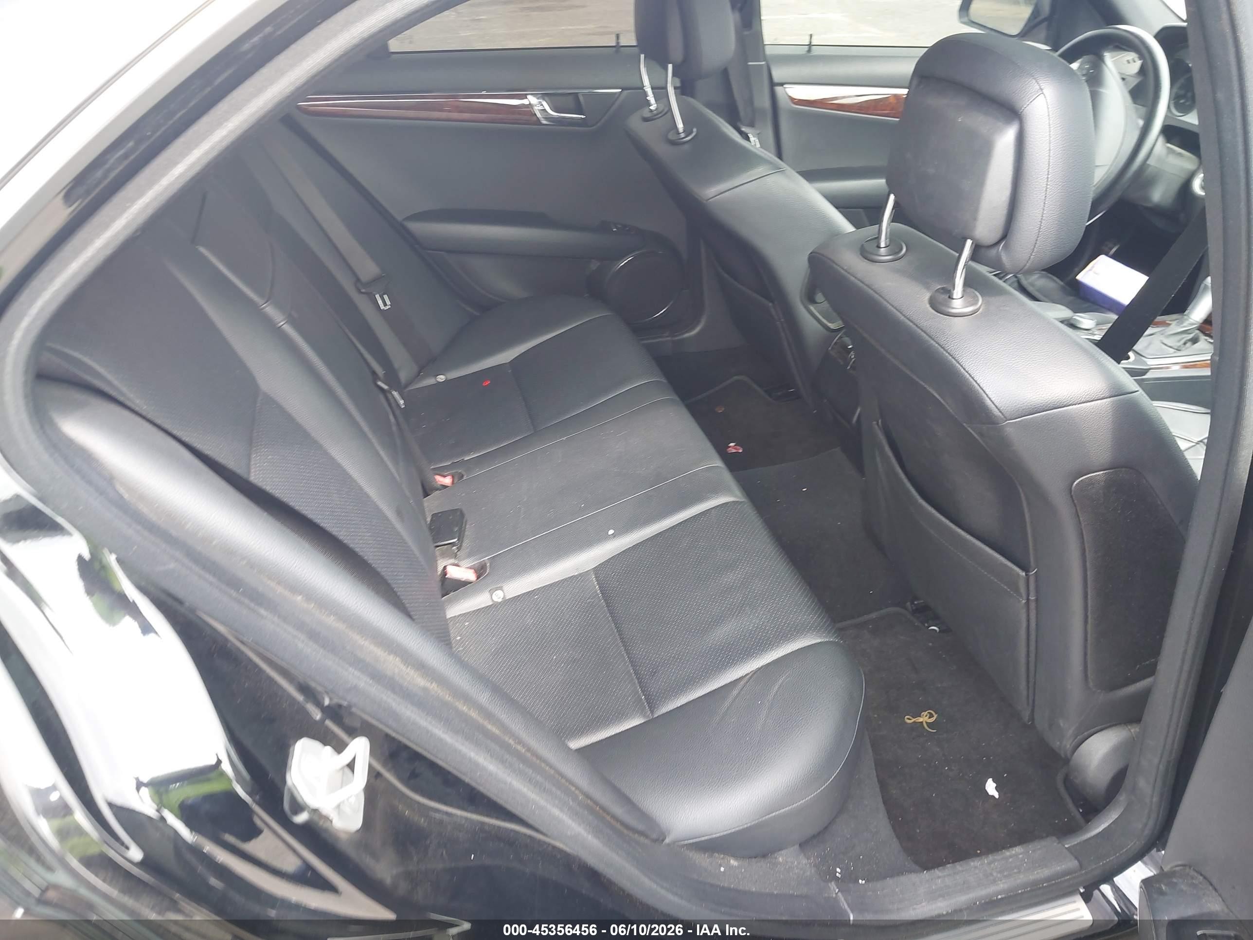 2009 Mercedes-benz C 300 Luxury/sport Black vin: WDDGF54X09F224032