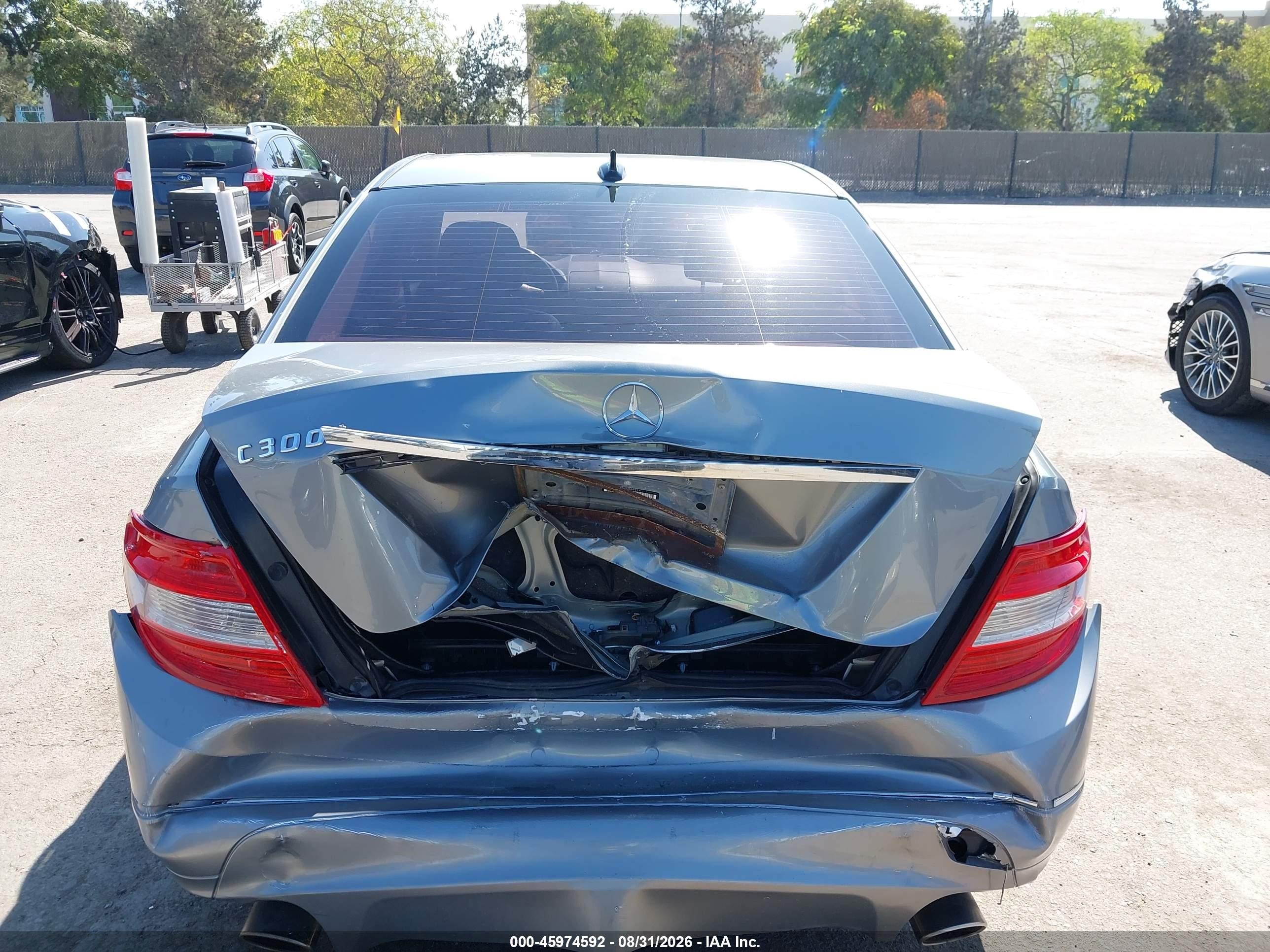 2008 Mercedes-benz C 300 Luxury/sport Silver vin: WDDGF54X18F044914