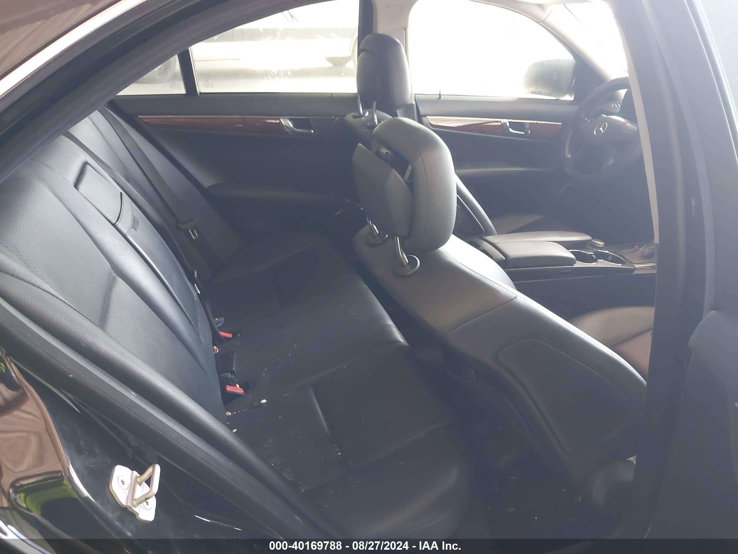 2008 Mercedes-benz C 300 Luxury/sport Black vin: WDDGF54X18F056125