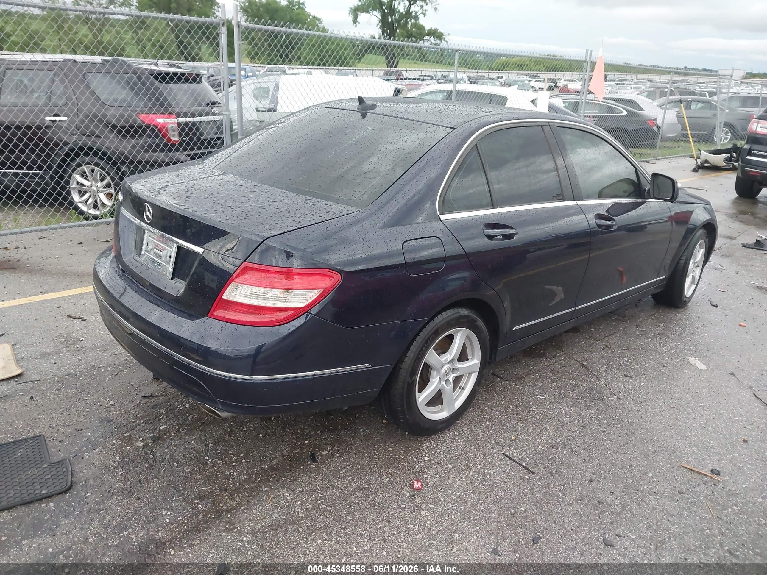 2008 Mercedes-benz C 300 Blue vin: WDDGF54X18F085107