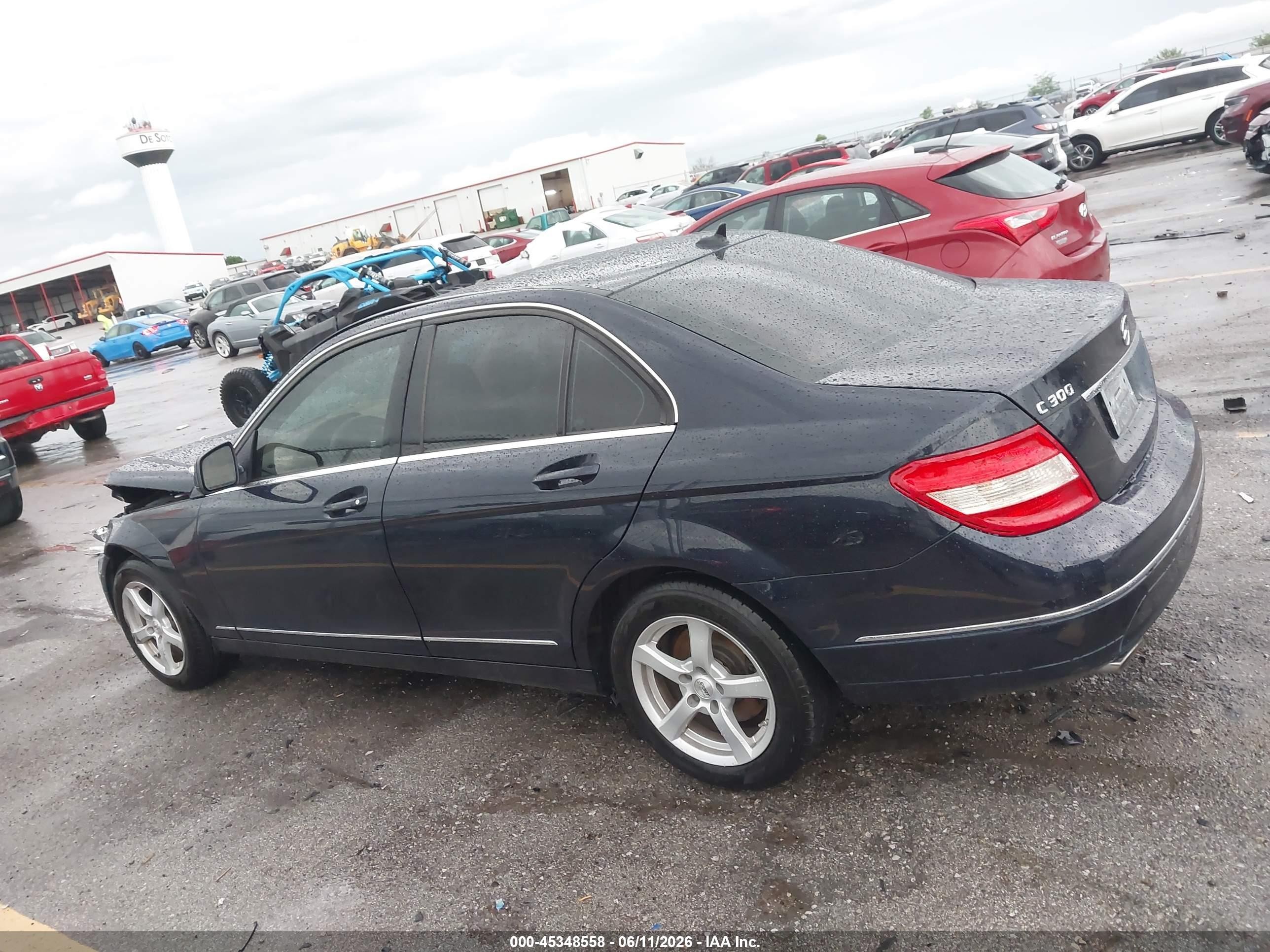 2008 Mercedes-benz C 300 Blue vin: WDDGF54X18F085107