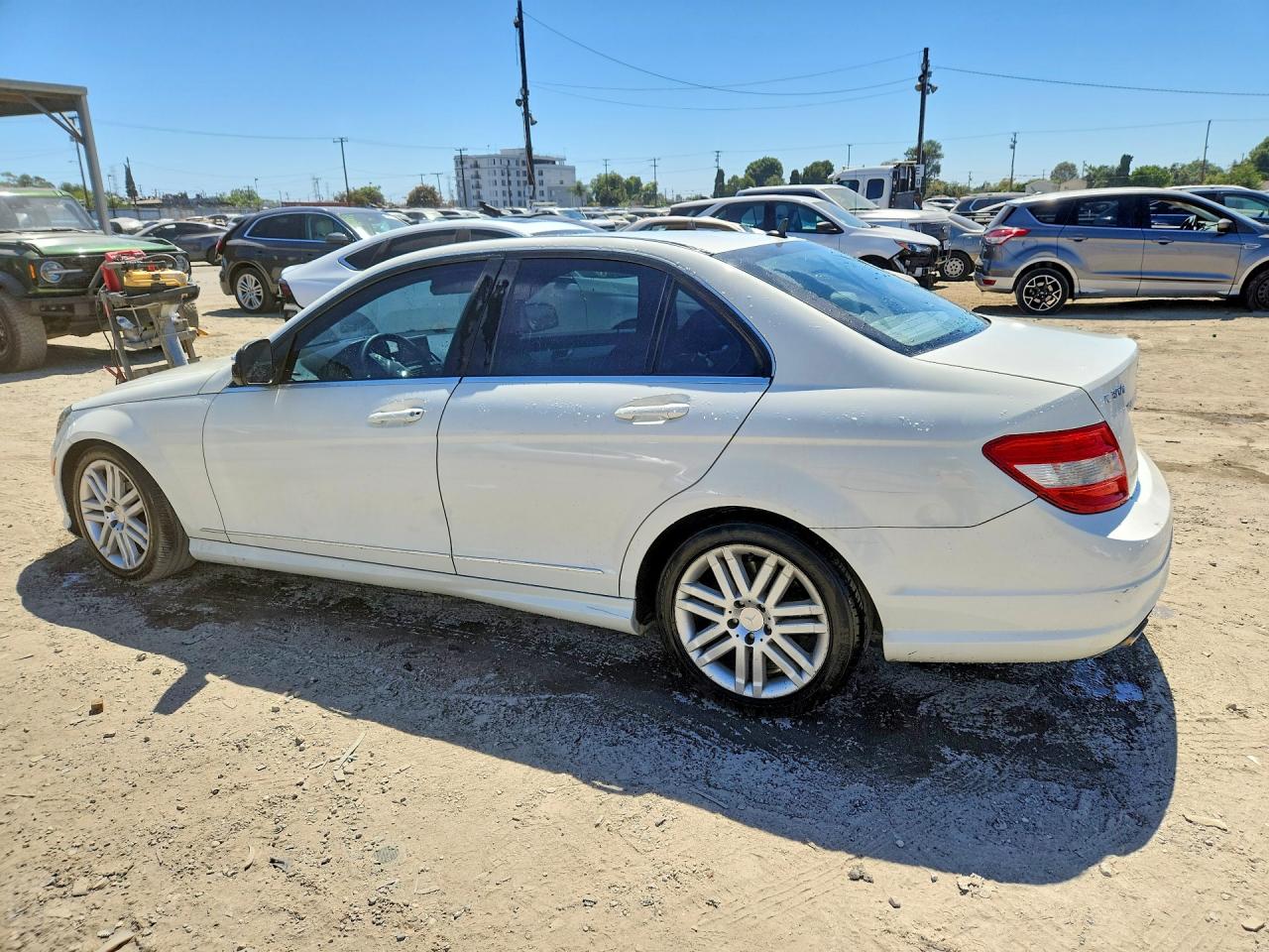 2008 Mercedes-benz C 300 Белый vin: WDDGF54X18F088265