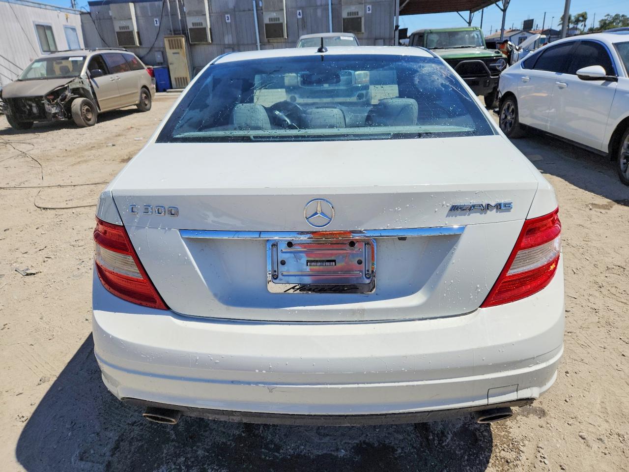 2008 Mercedes-benz C 300 Белый vin: WDDGF54X18F088265