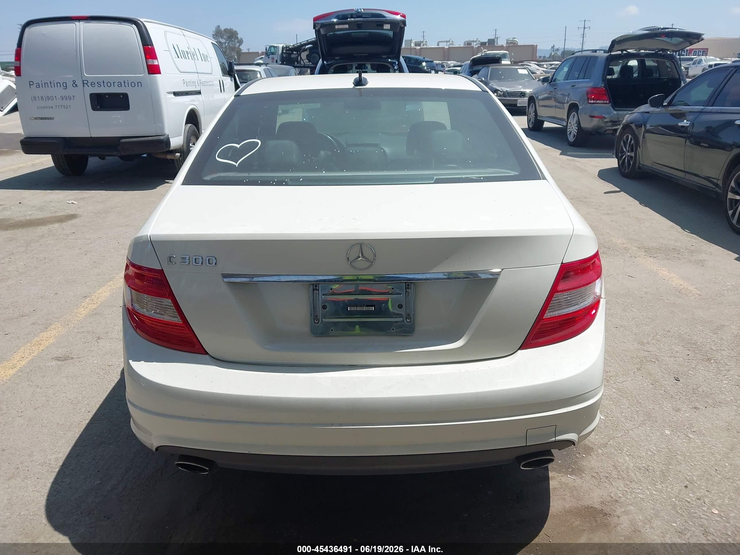 2008 Mercedes-benz C 300 Luxury/sport White vin: WDDGF54X18R018635