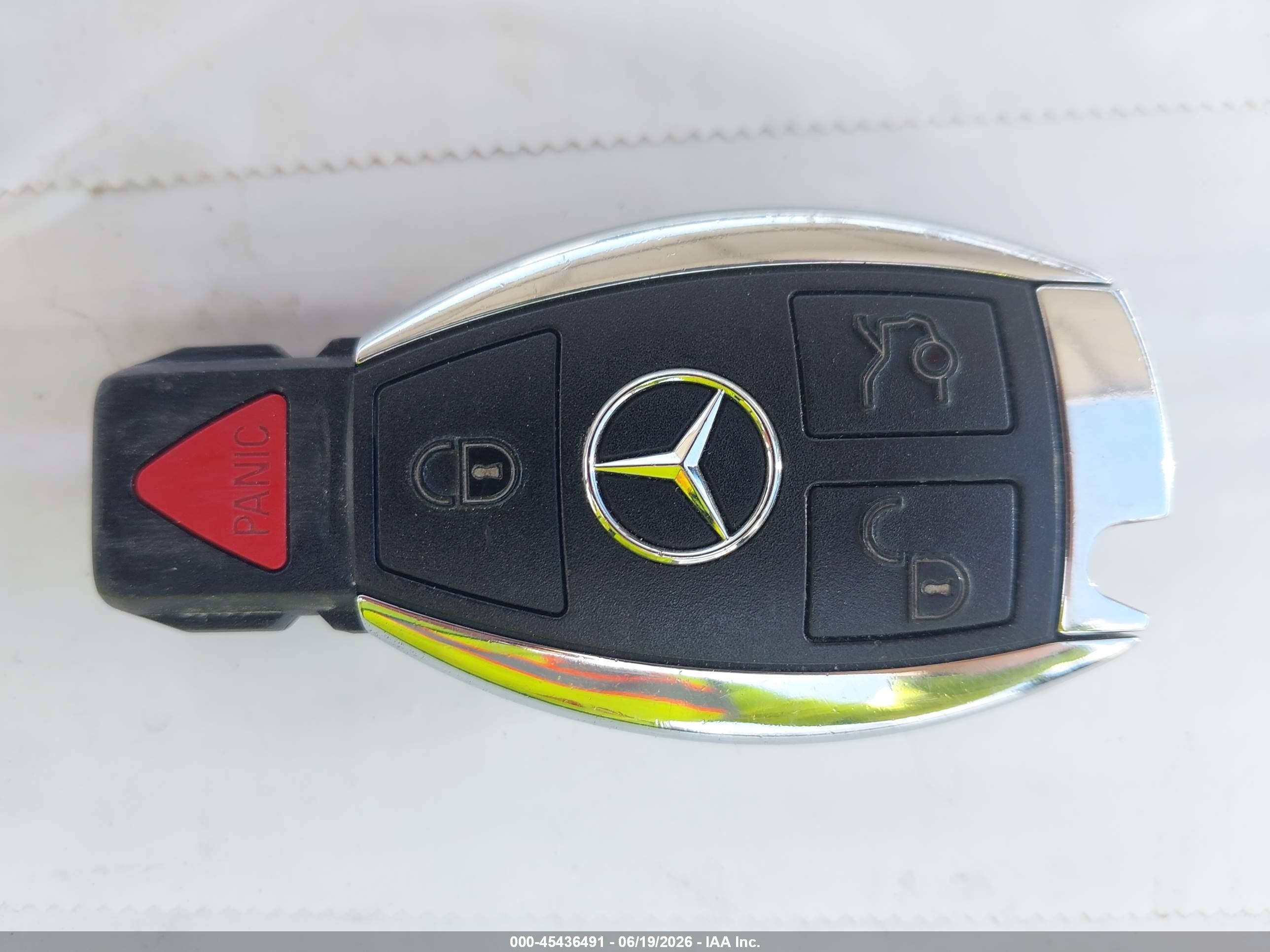2008 Mercedes-benz C 300 Luxury/sport White vin: WDDGF54X18R018635