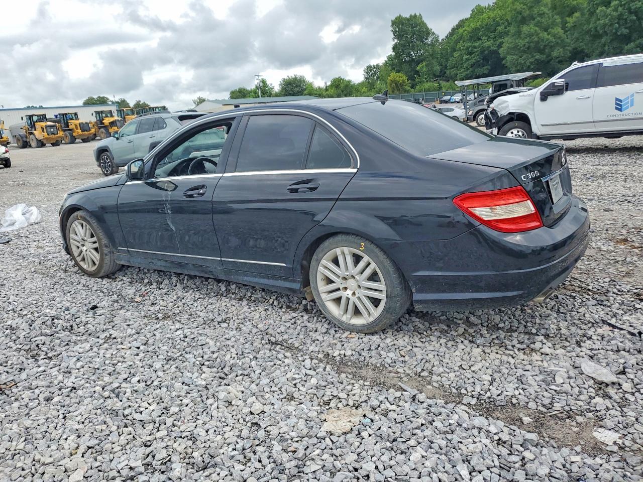 2009 Mercedes-benz C 300 Black vin: WDDGF54X19R054987