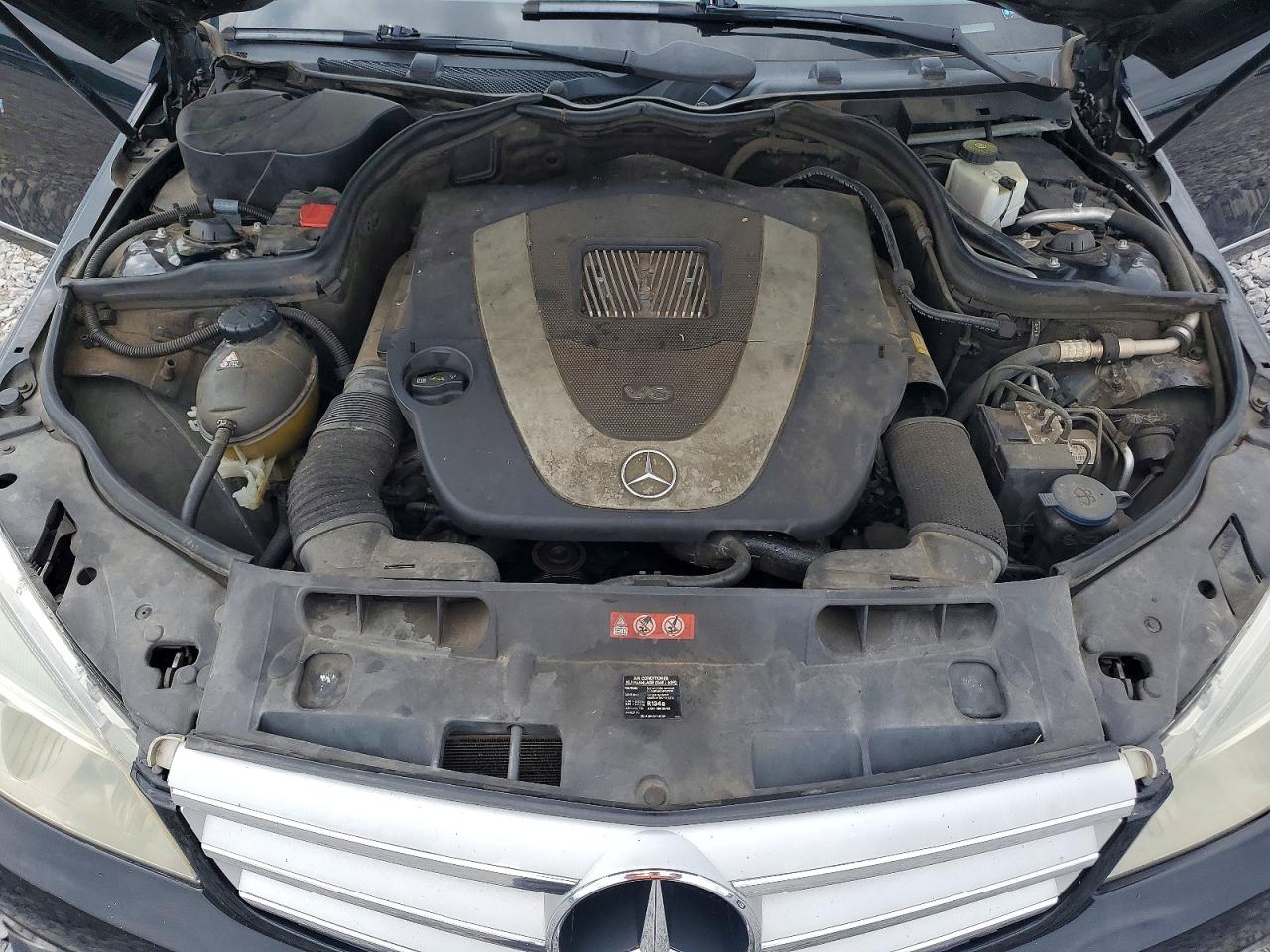 2009 Mercedes-benz C 300 Black vin: WDDGF54X19R054987