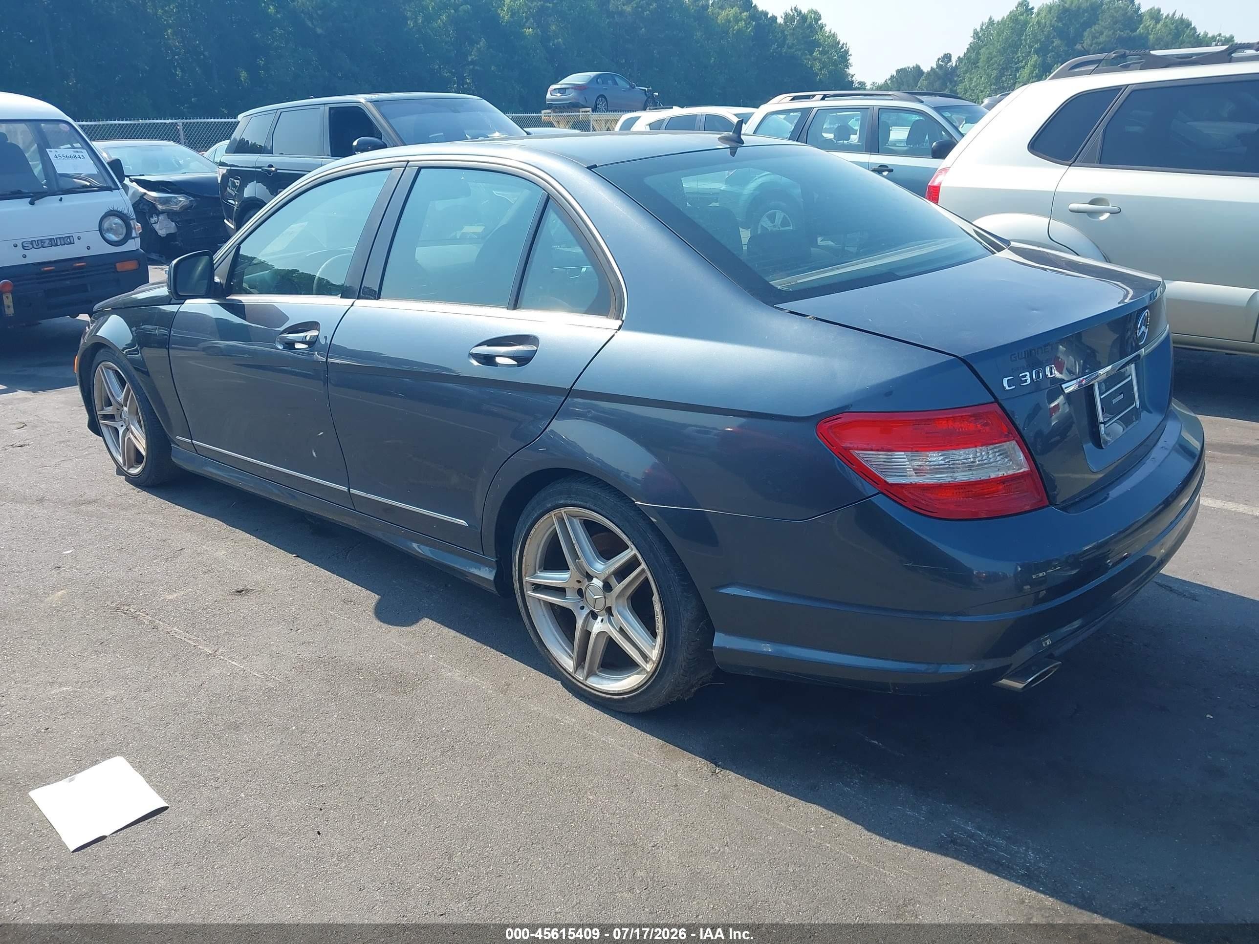 2009 Mercedes-benz C 300 Luxury/sport Black vin: WDDGF54X19R055959