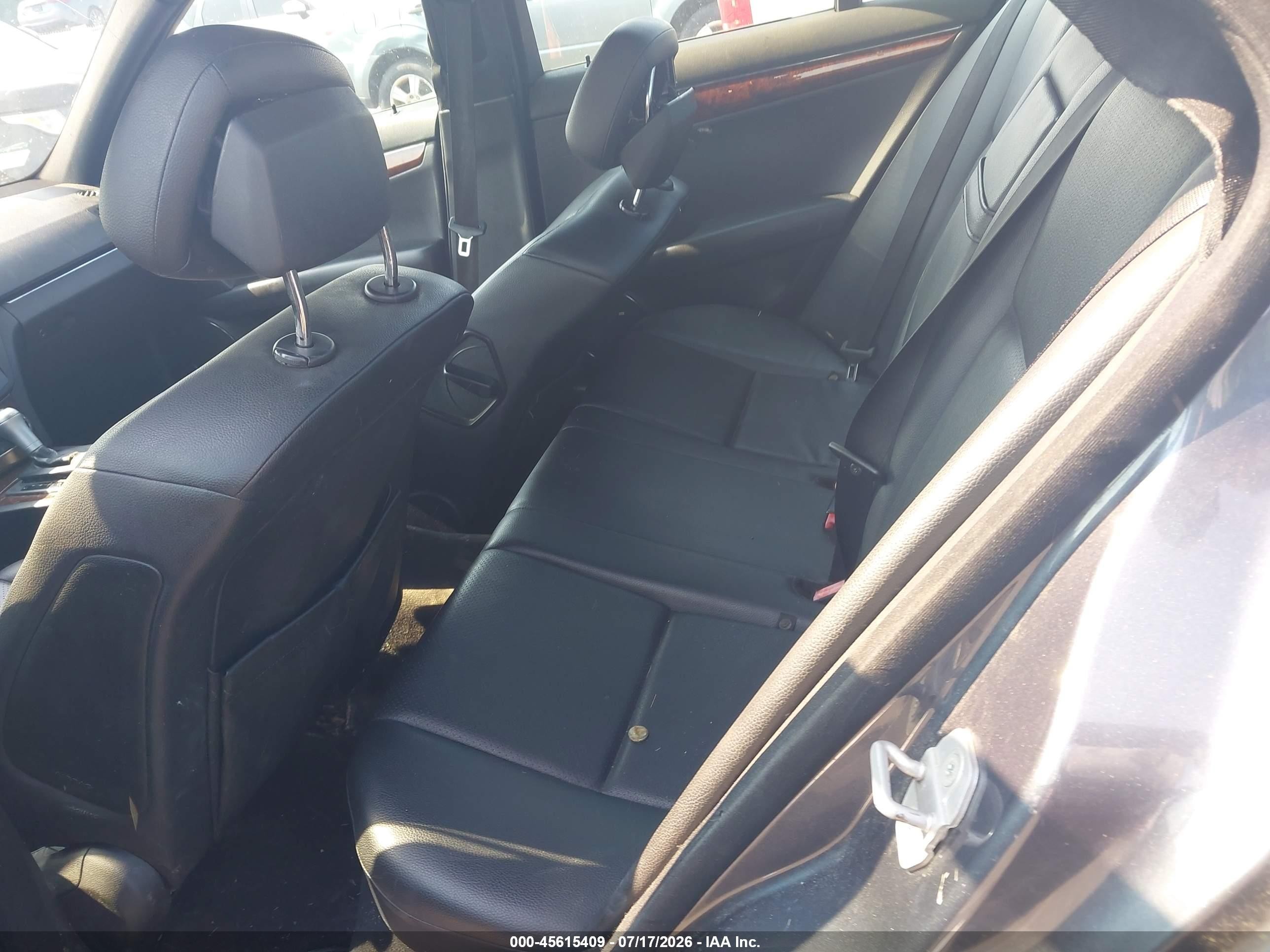2009 Mercedes-benz C 300 Luxury/sport Black vin: WDDGF54X19R055959