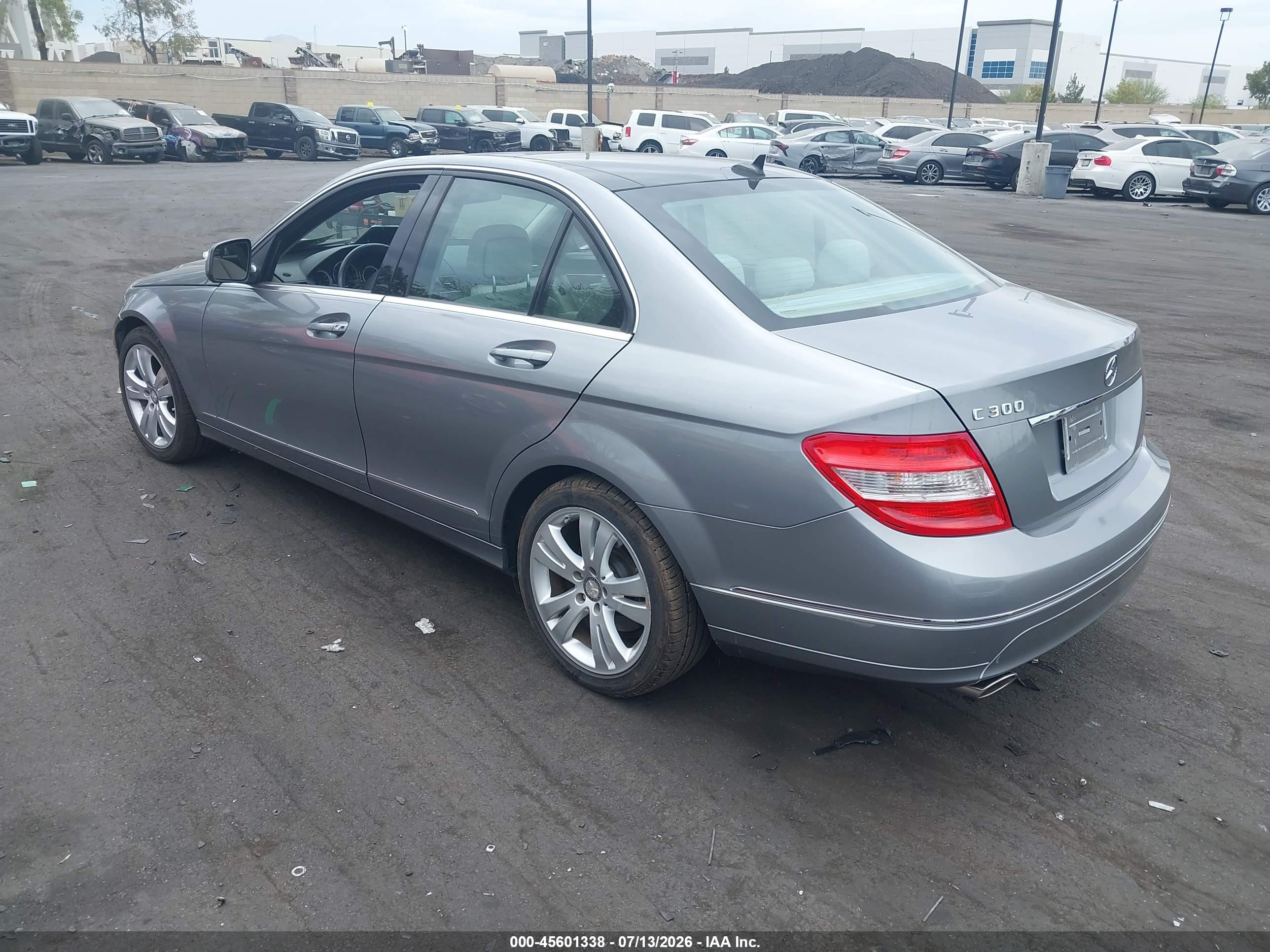 2009 Mercedes-benz C 300 Luxury/sport Silver vin: WDDGF54X19R064077