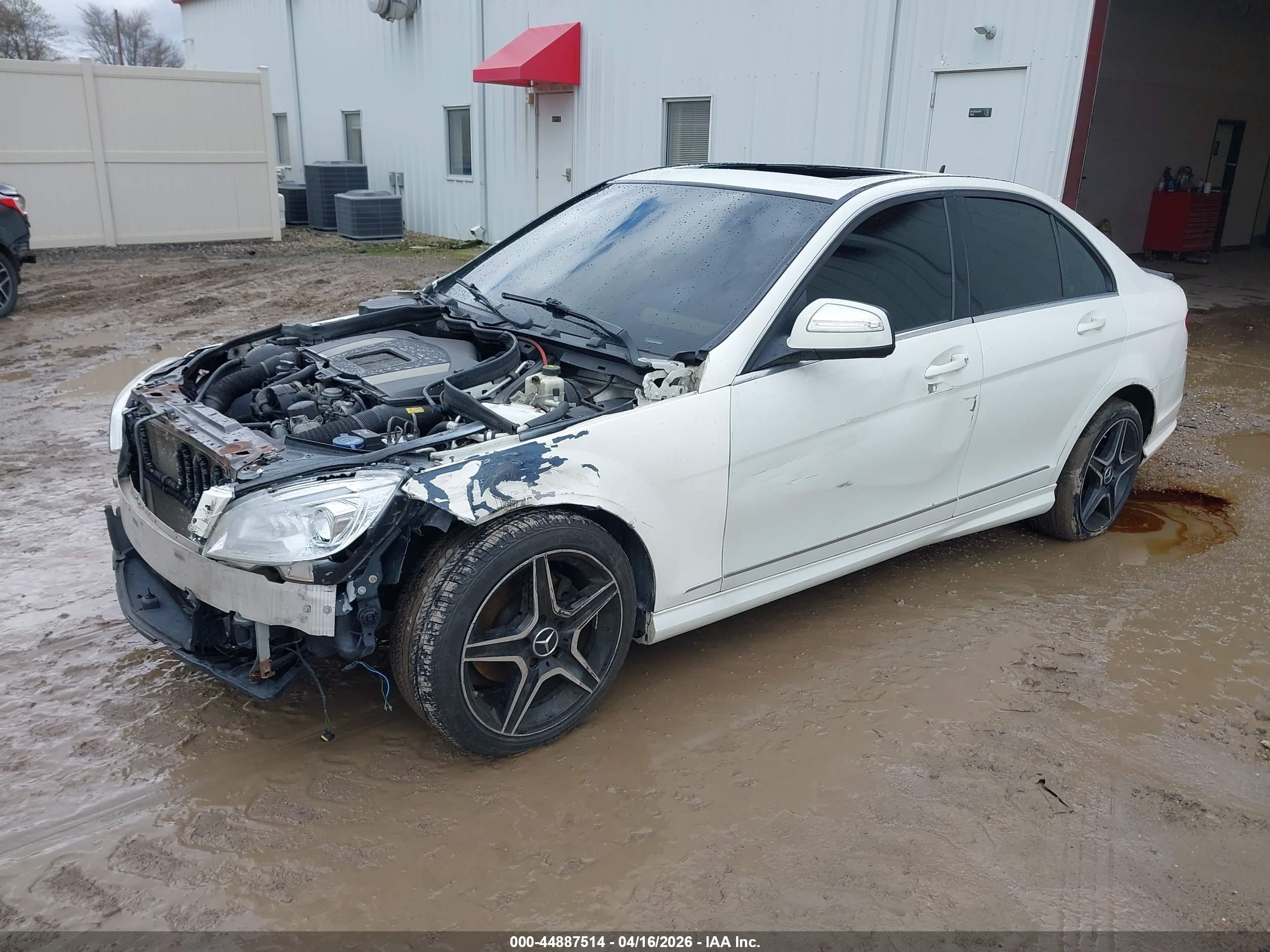 2009 Mercedes-benz C 300 Luxury/sport White vin: WDDGF54X19R068999