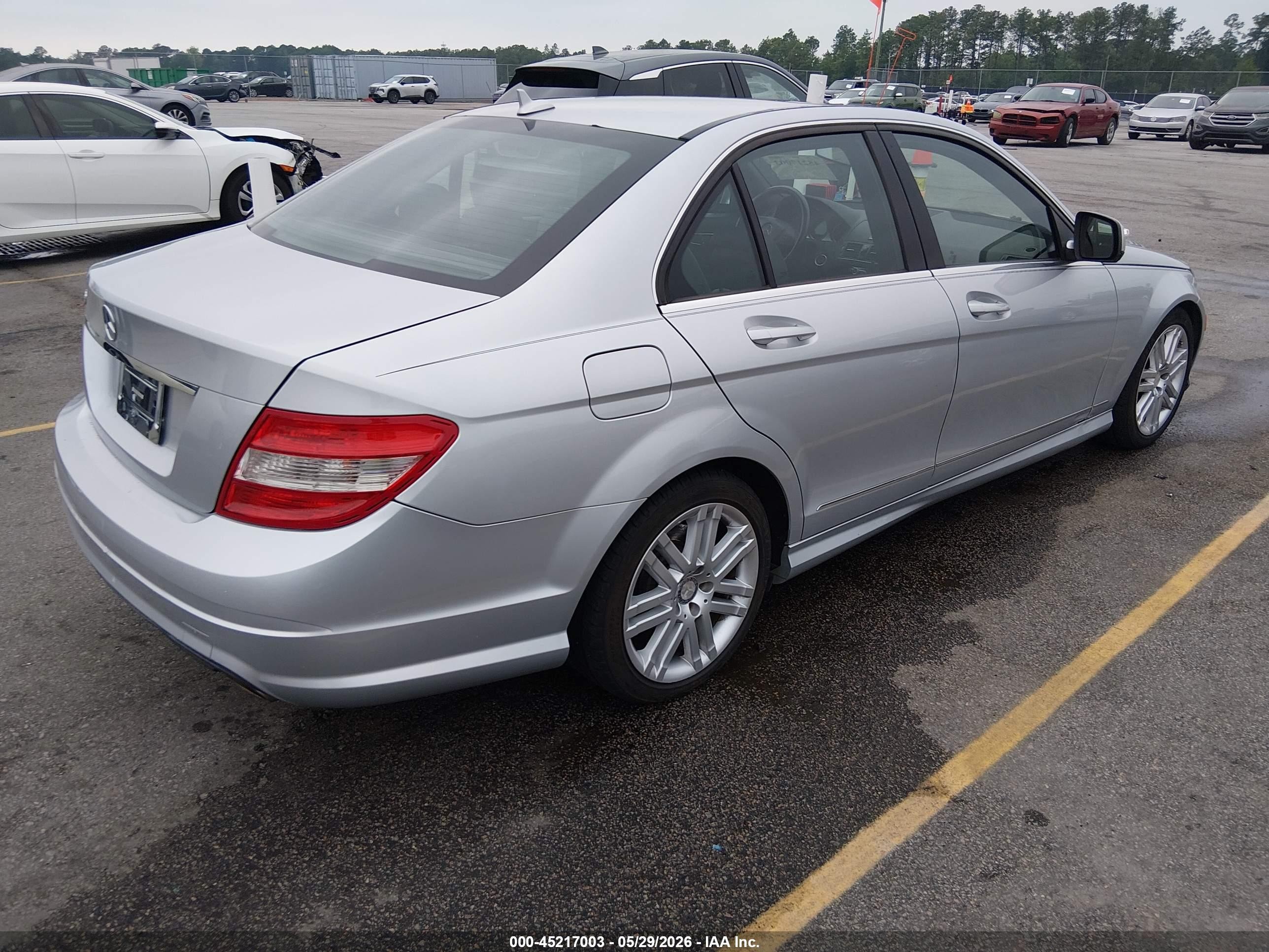 2009 Mercedes-benz C 300 Luxury/sport Silver vin: WDDGF54X19R069229