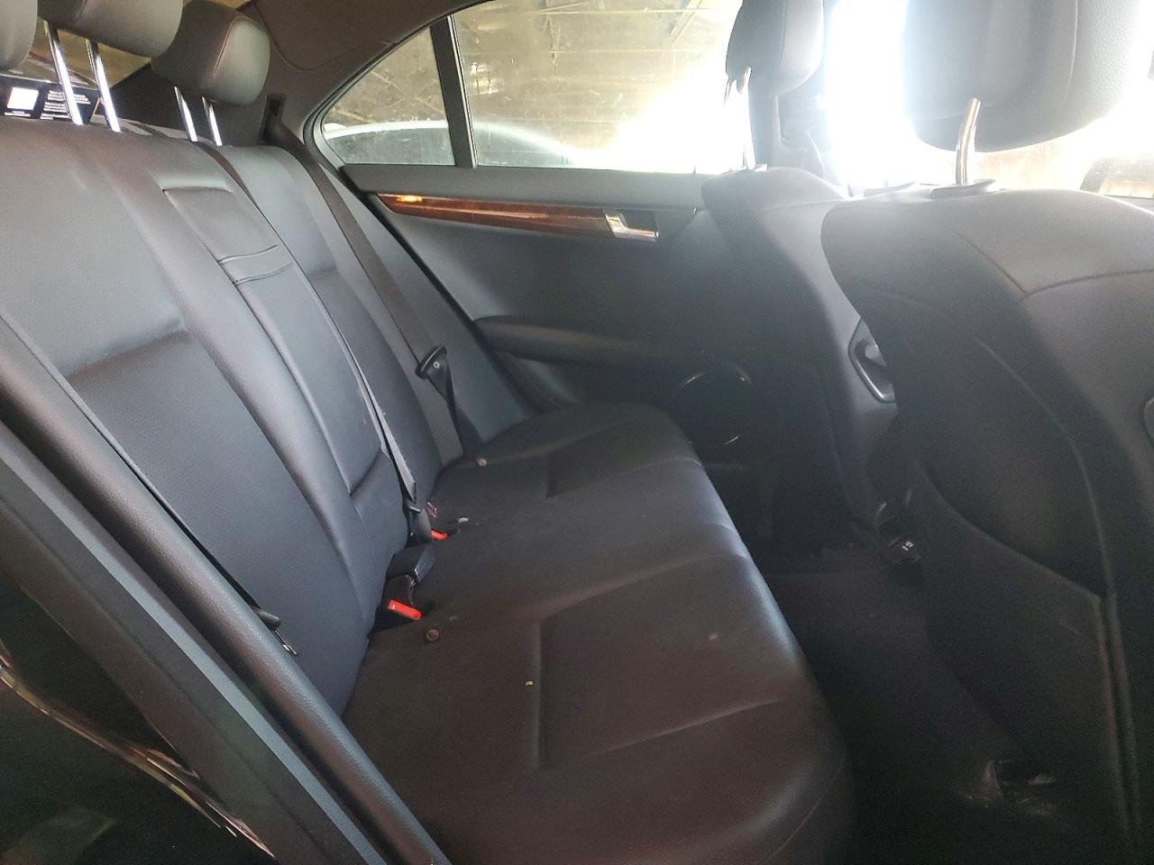 2009 Mercedes-benz C 300 Black vin: WDDGF54X19R078125
