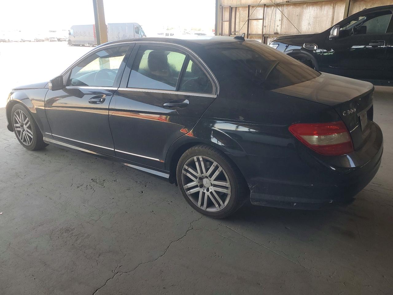 2009 Mercedes-benz C 300 Black vin: WDDGF54X19R078125
