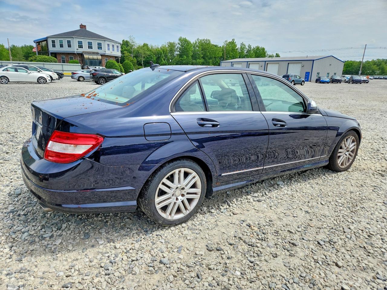 2009 Mercedes-benz C 300 Blue vin: WDDGF54X19R079548