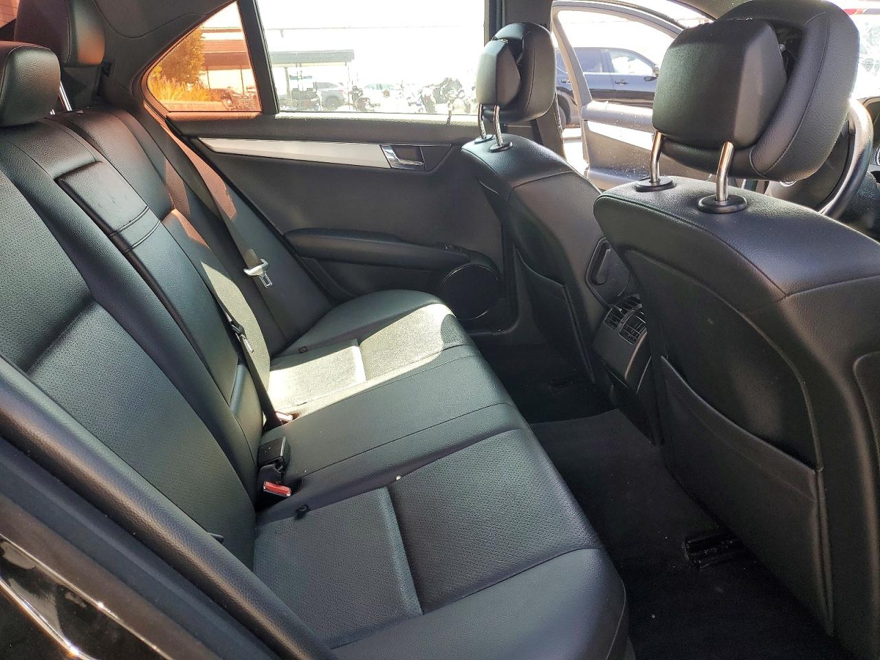 2008 Mercedes-benz C 300 Black vin: WDDGF54X28F048969