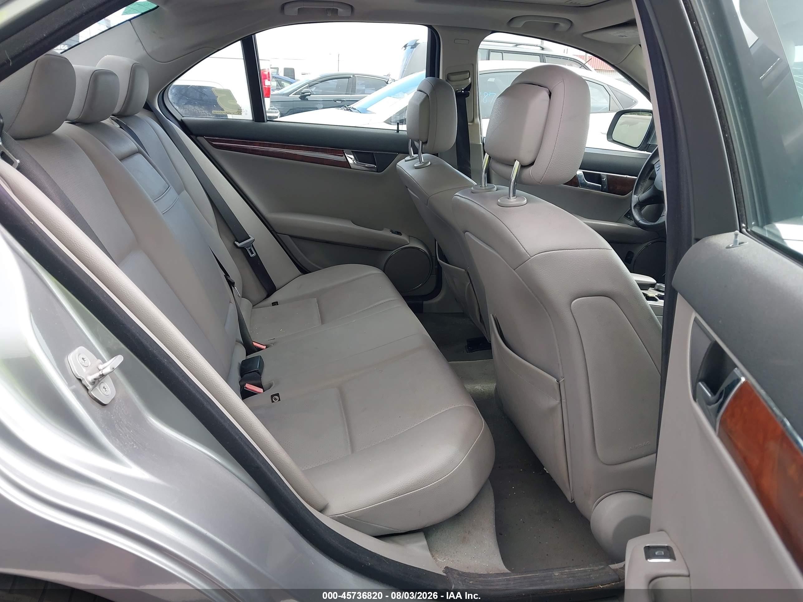 2008 Mercedes-benz C 300 Luxury/sport Silver vin: WDDGF54X28F072513
