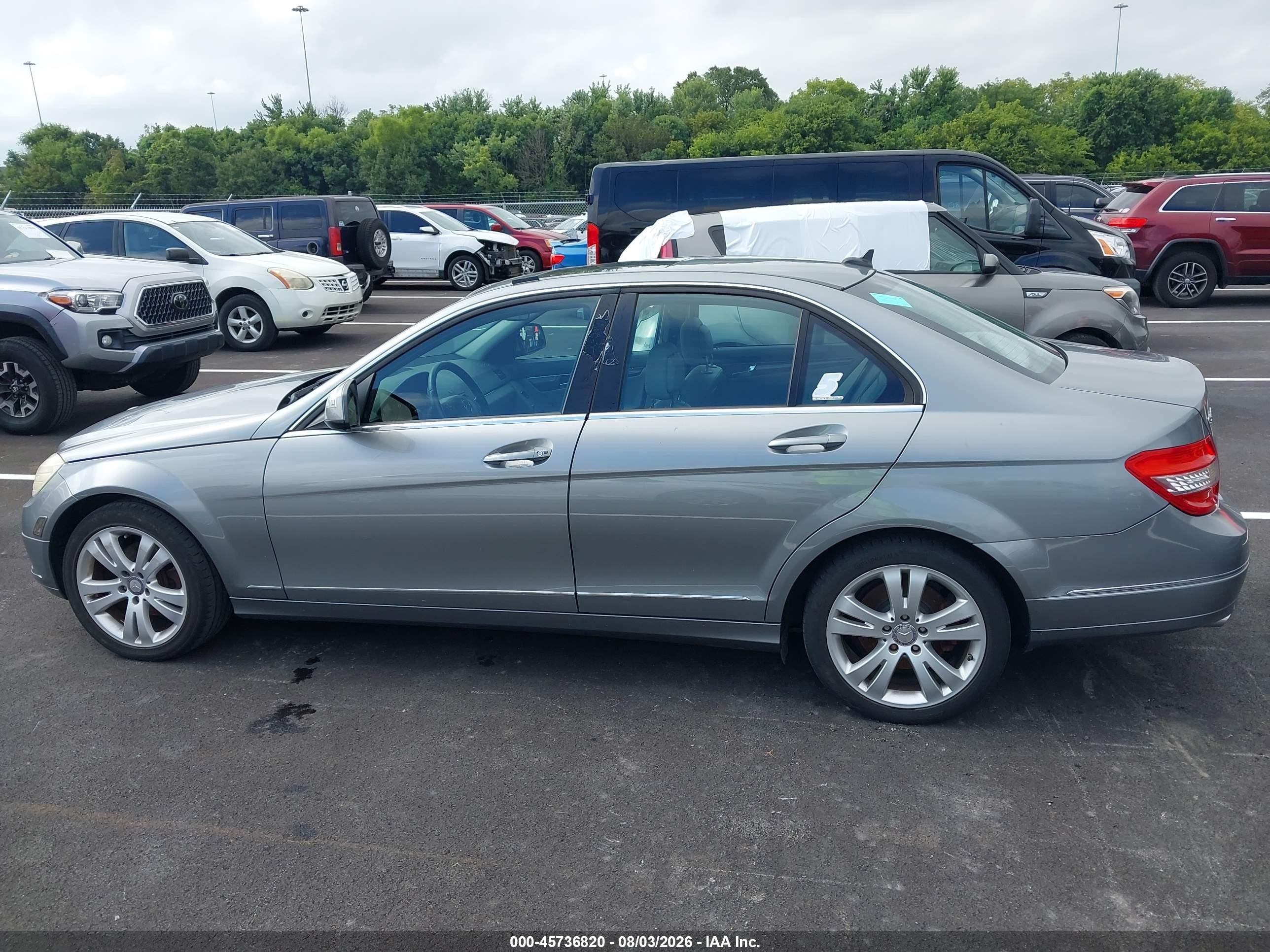 2008 Mercedes-benz C 300 Luxury/sport Silver vin: WDDGF54X28F072513