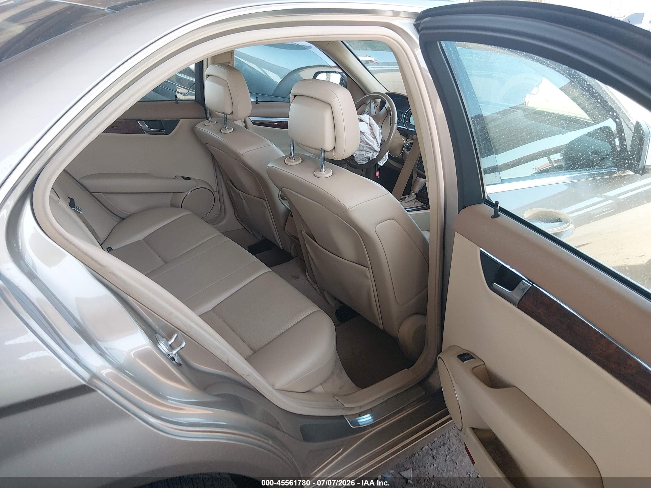 2008 Mercedes-benz C 300 Luxury/sport Champagne vin: WDDGF54X28F181442