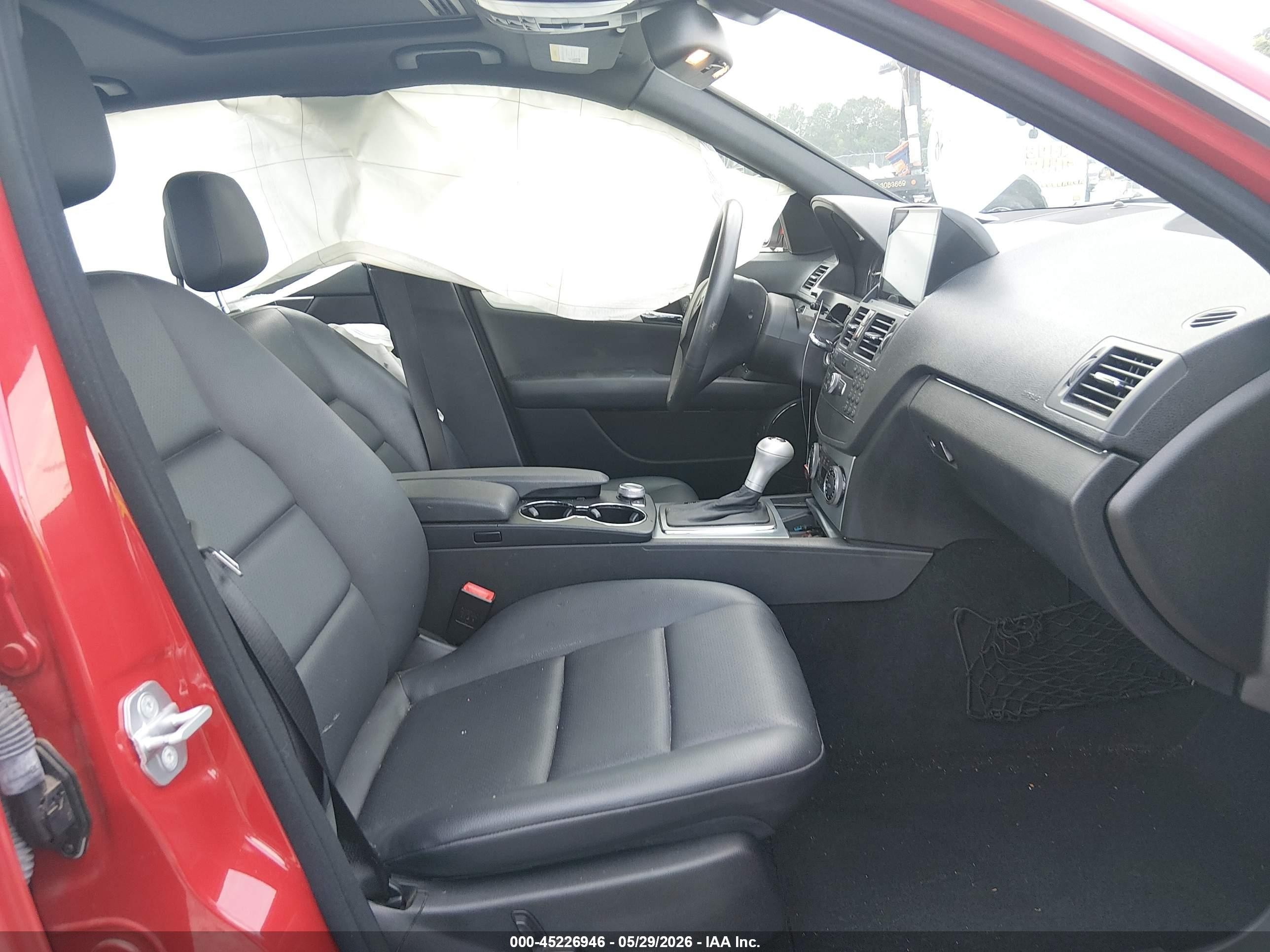 2008 Mercedes-benz C 300 Luxury/sport Red vin: WDDGF54X28F194918