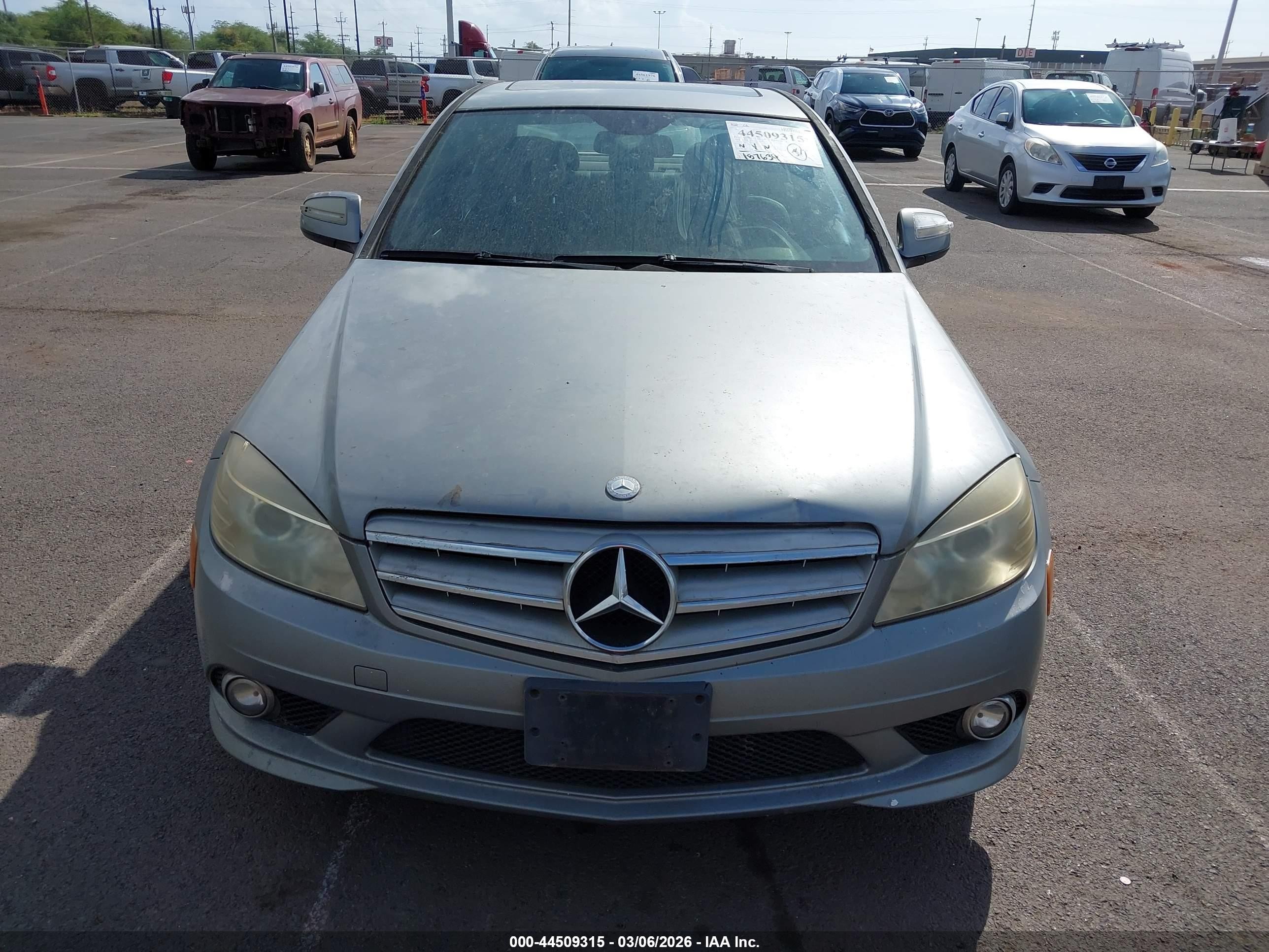 2008 Mercedes-benz C 300 Silver vin: WDDGF54X28R016229