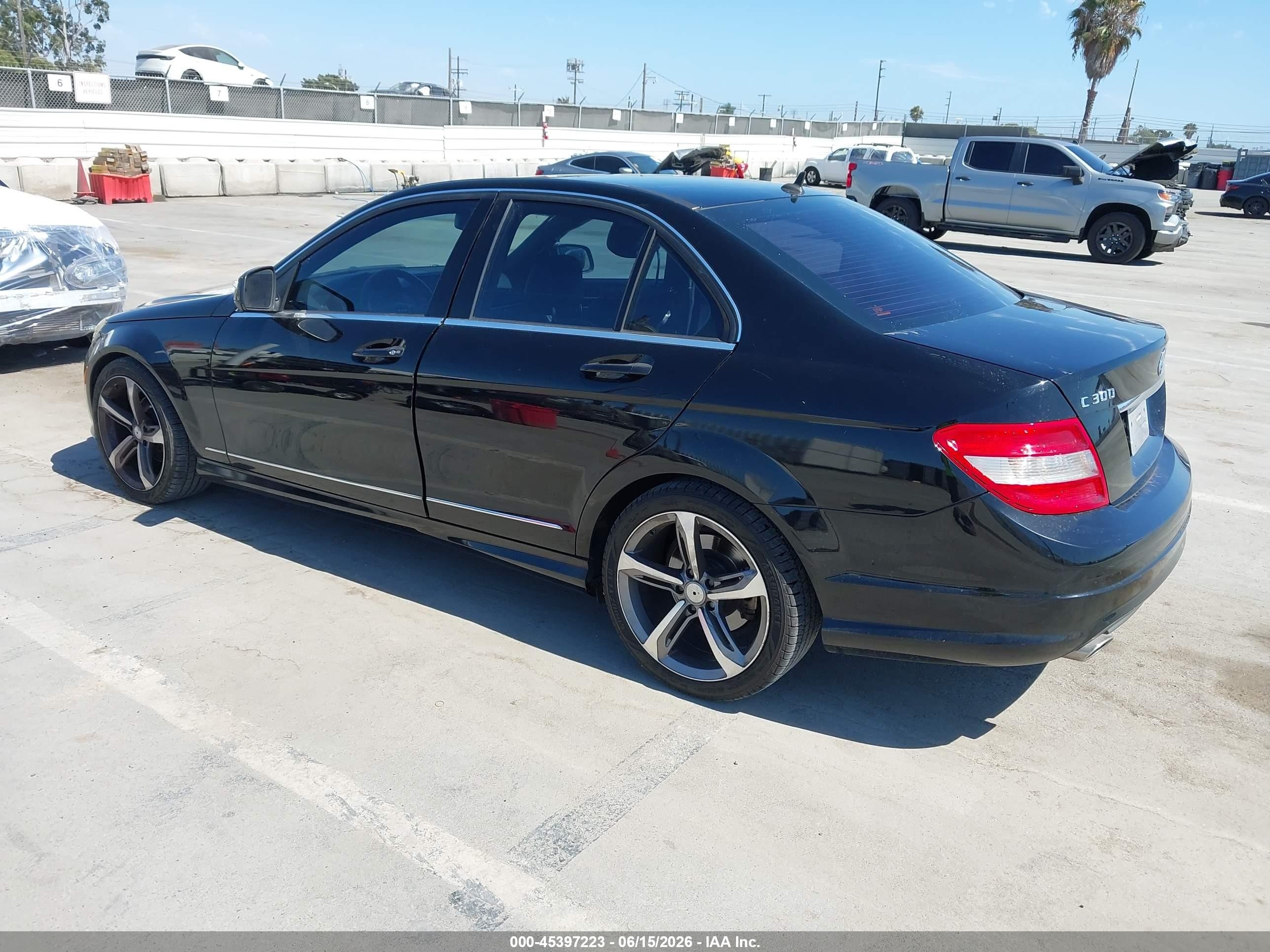 2008 Mercedes-benz C 300 Luxury/sport Black vin: WDDGF54X28R018269