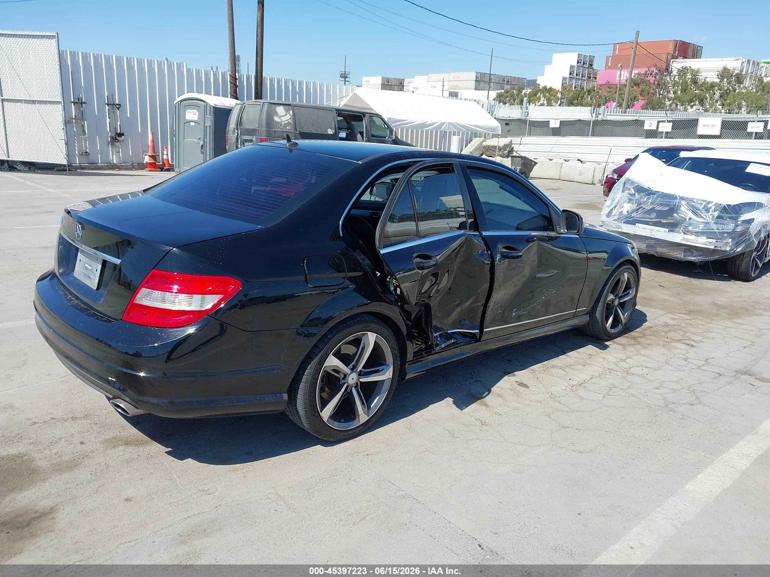 2008 Mercedes-benz C 300 Luxury/sport Black vin: WDDGF54X28R018269
