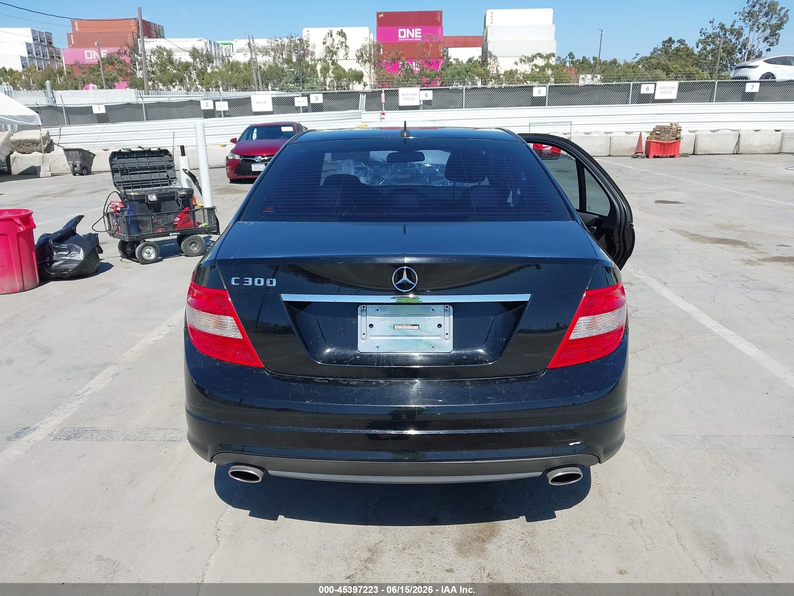 2008 Mercedes-benz C 300 Luxury/sport Black vin: WDDGF54X28R018269