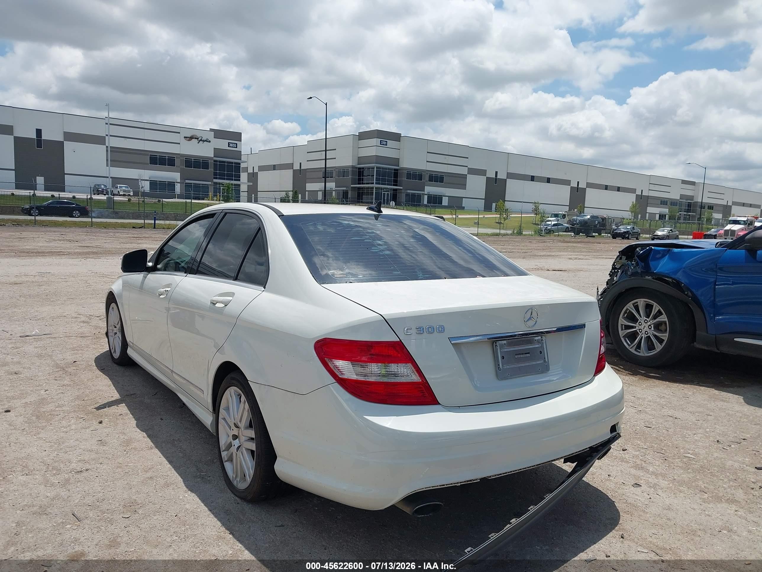 2009 Mercedes-benz C 300 Luxury/sport White vin: WDDGF54X29F213890