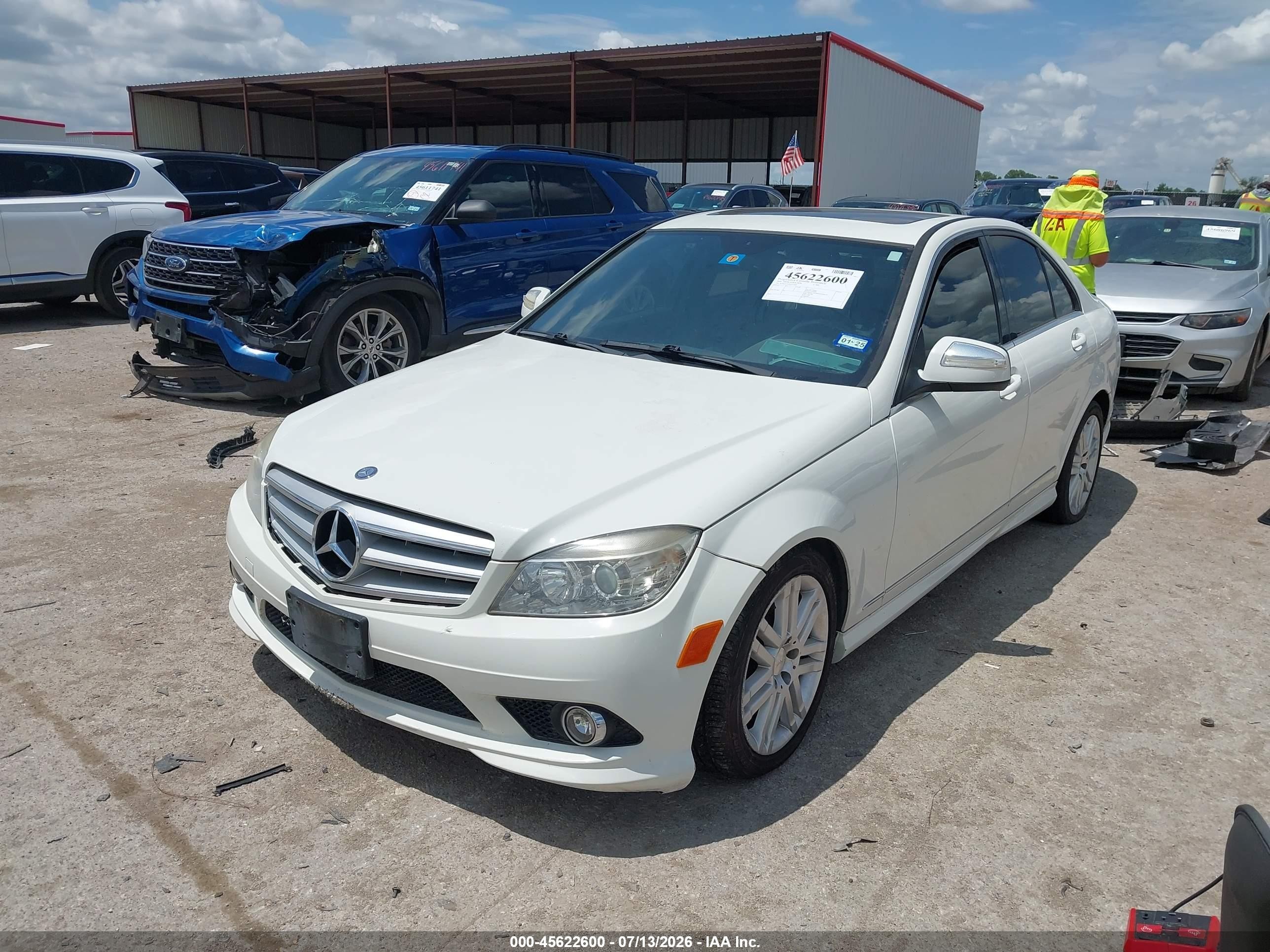 2009 Mercedes-benz C 300 Luxury/sport White vin: WDDGF54X29F213890