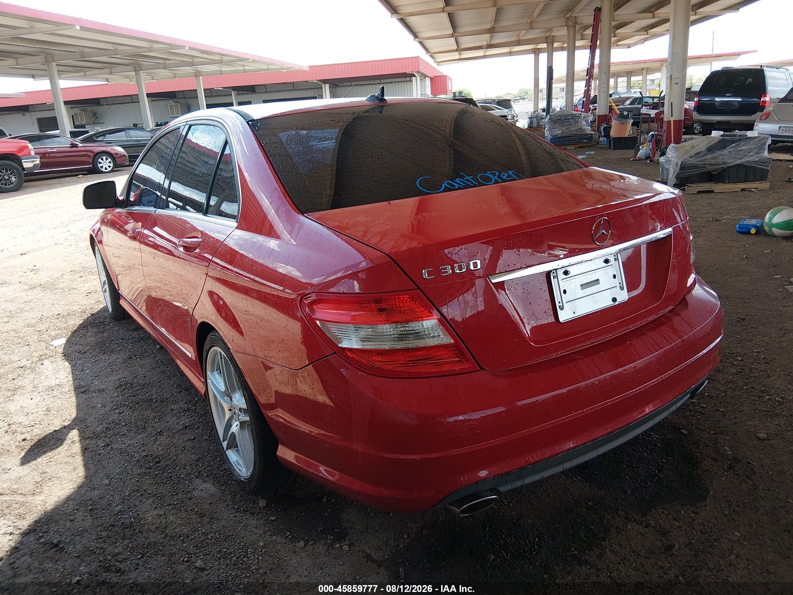 2009 Mercedes-benz C 300   Red vin: WDDGF54X29F236747