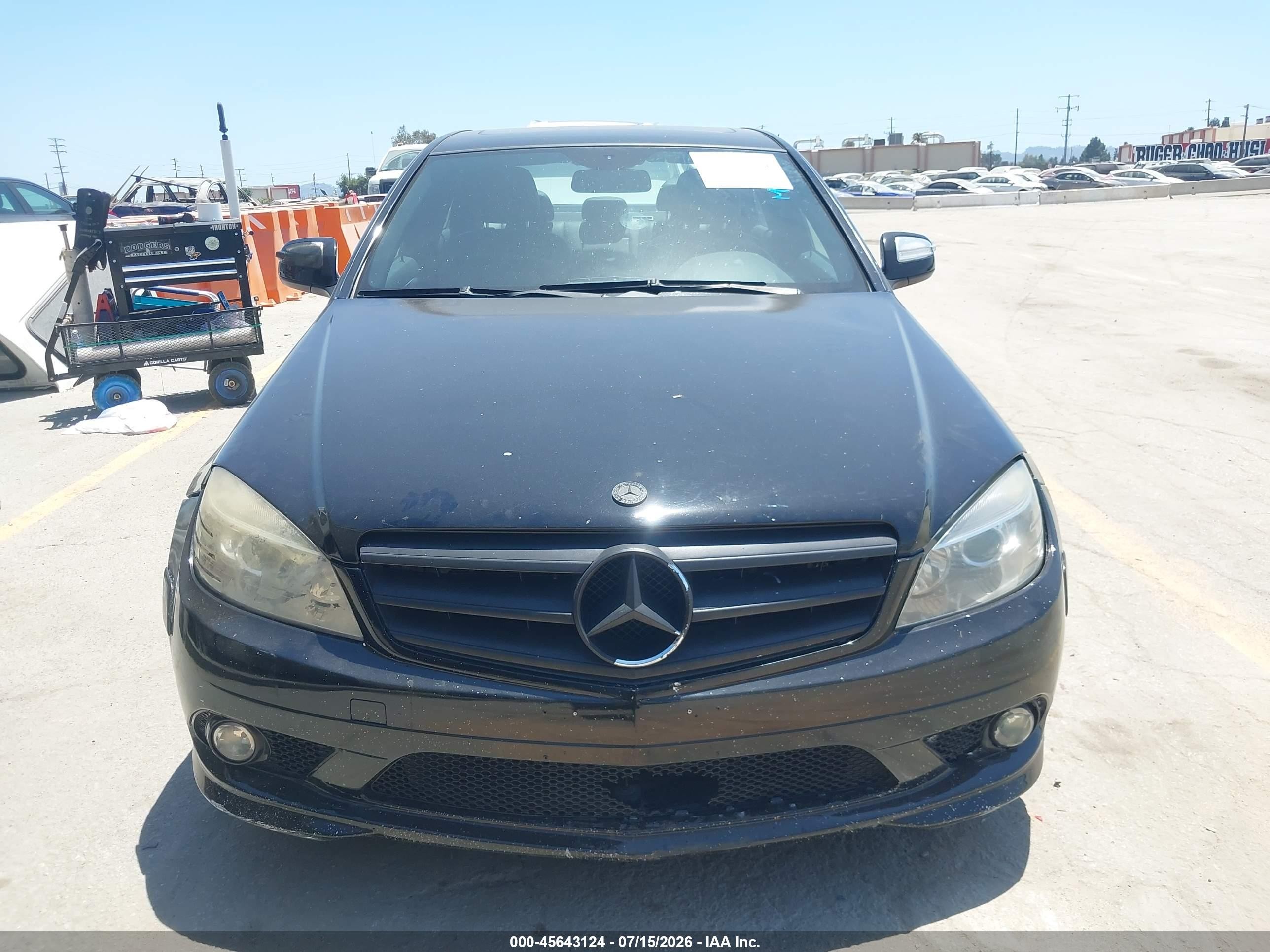 2009 Mercedes-benz C 300   Black vin: WDDGF54X29F332636