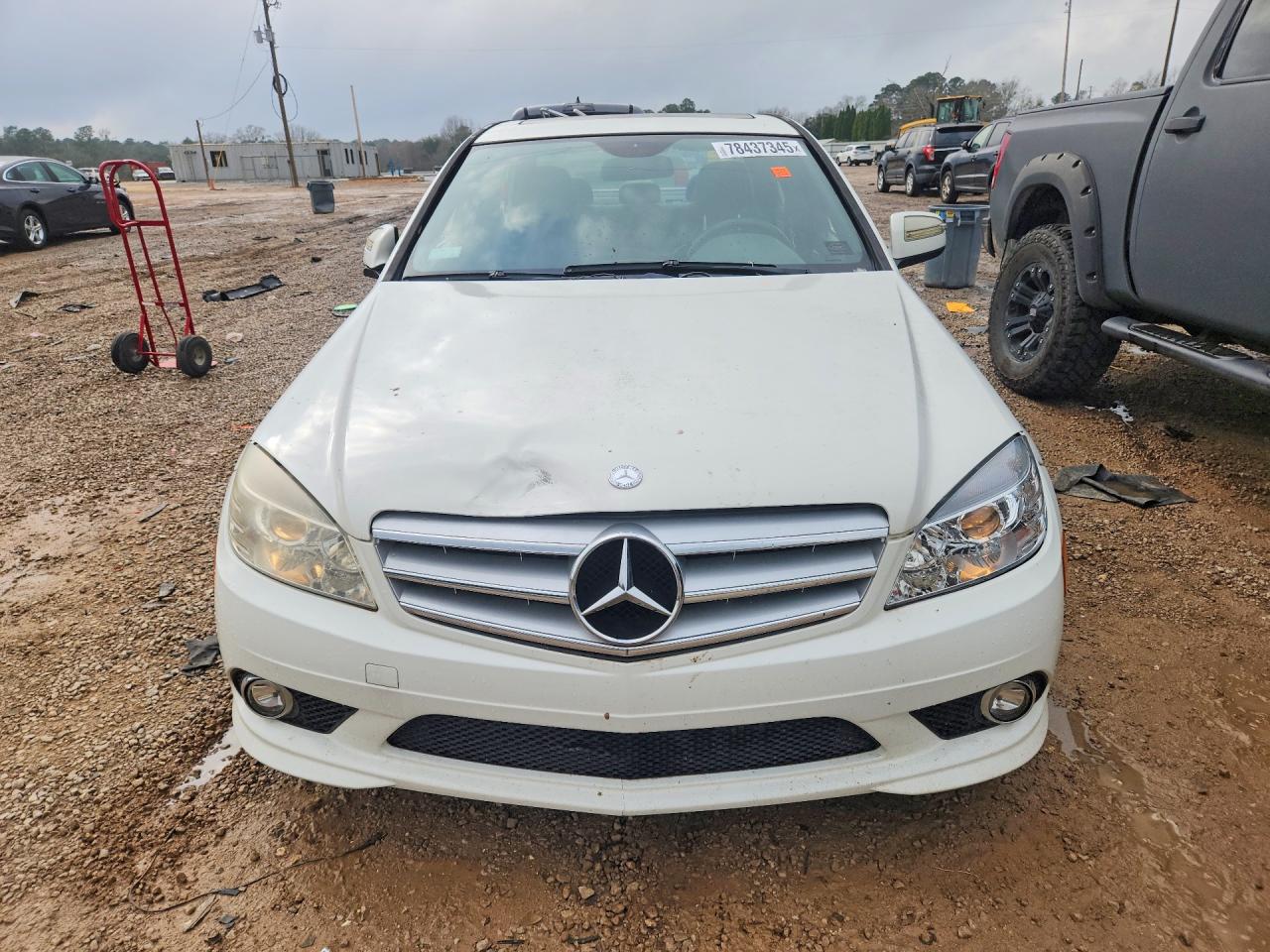 2009 Mercedes-benz C 300 Белый vin: WDDGF54X29R041889