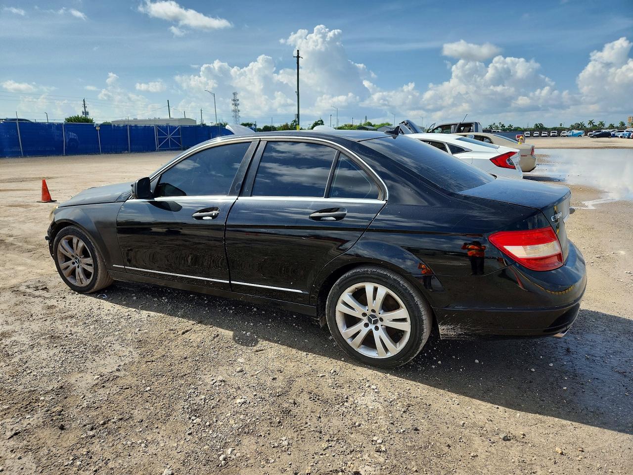 2009 Mercedes-benz C 300 Black vin: WDDGF54X29R046395
