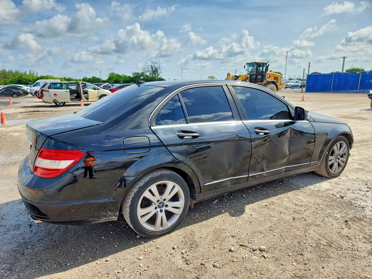 2009 Mercedes-benz C 300 Black vin: WDDGF54X29R046395