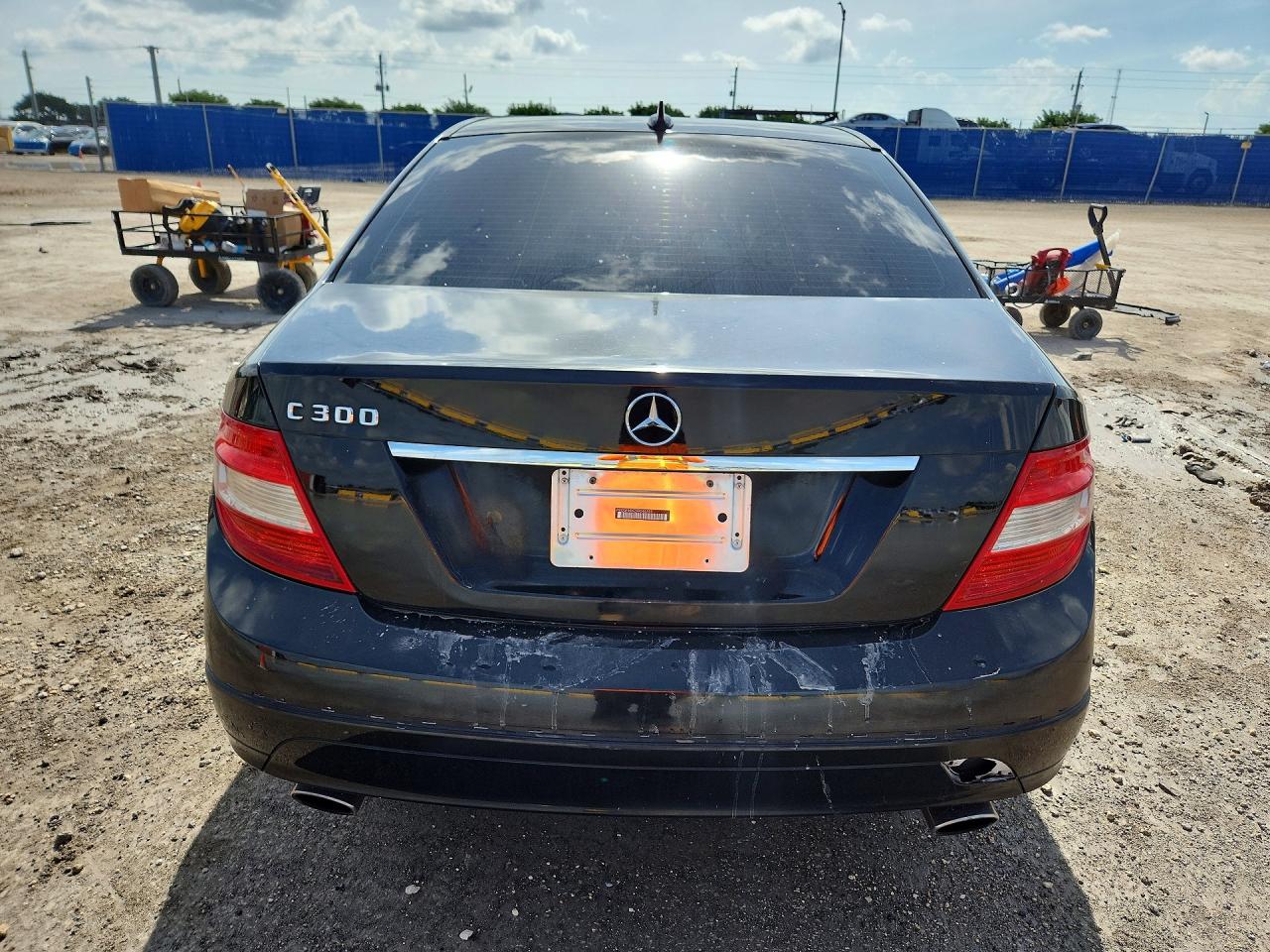 2009 Mercedes-benz C 300 Black vin: WDDGF54X29R046395