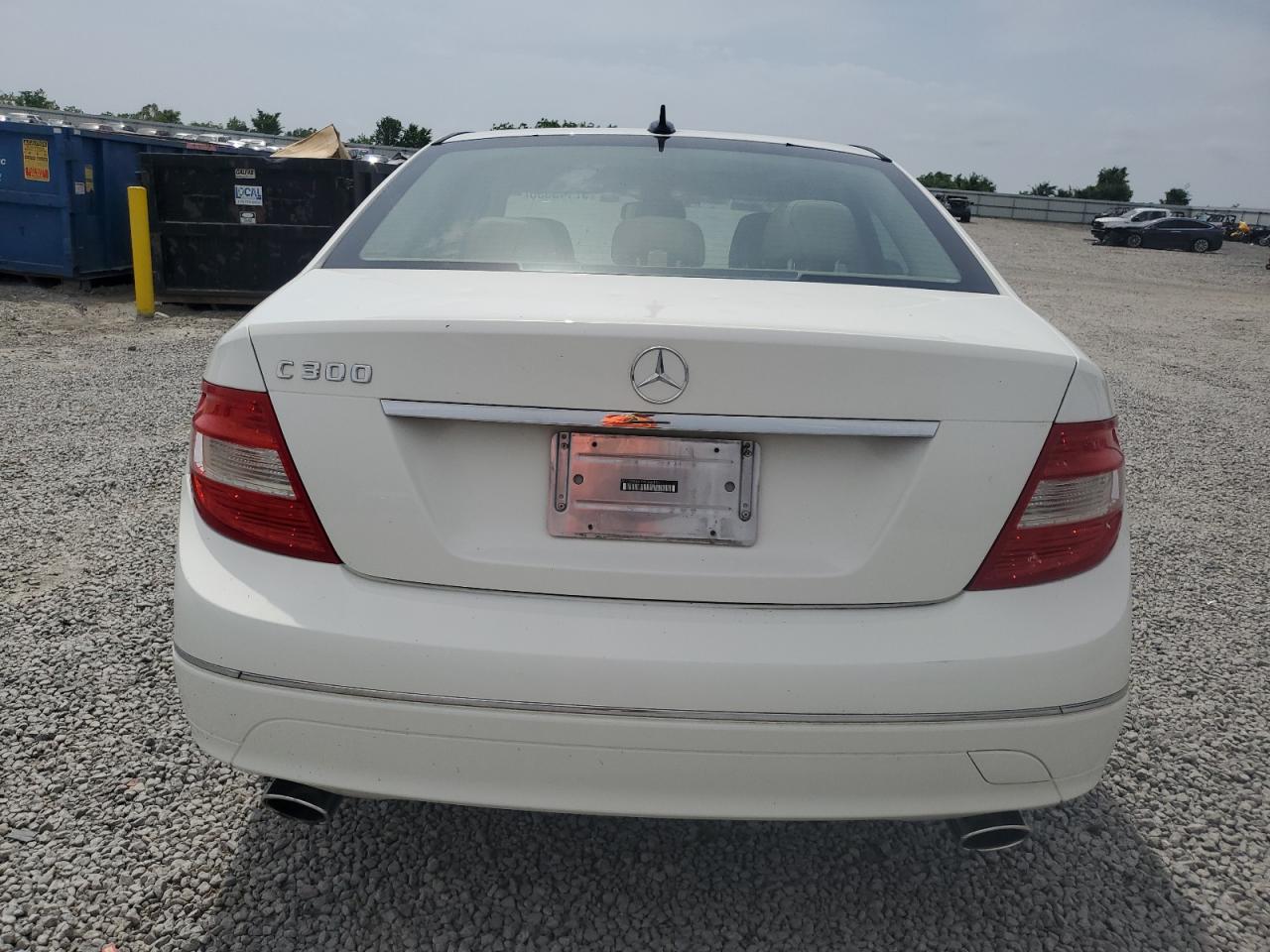2009 Mercedes-benz C 300 Белый vin: WDDGF54X29R048454