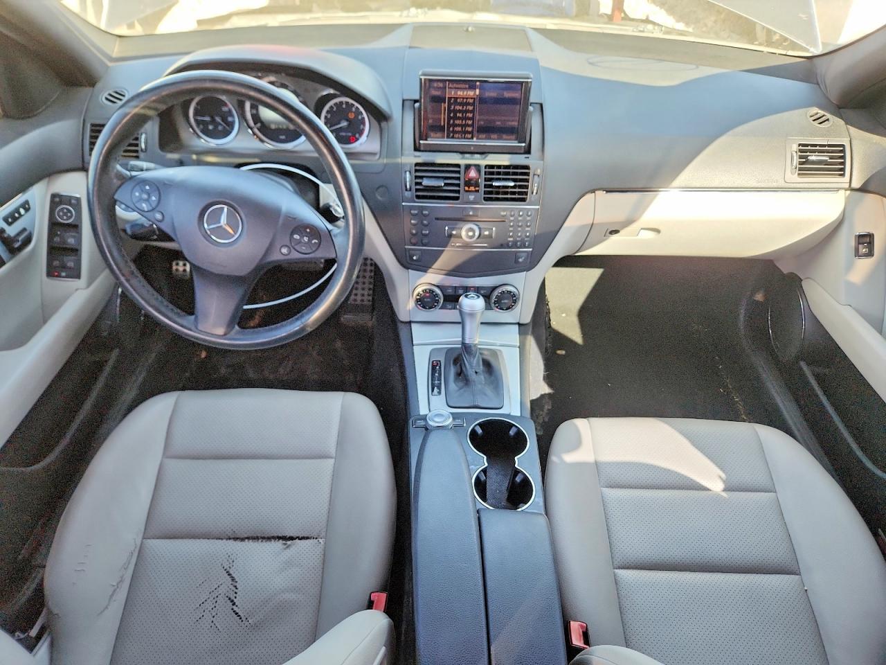 2009 Mercedes-benz C 300 Синий vin: WDDGF54X29R056621