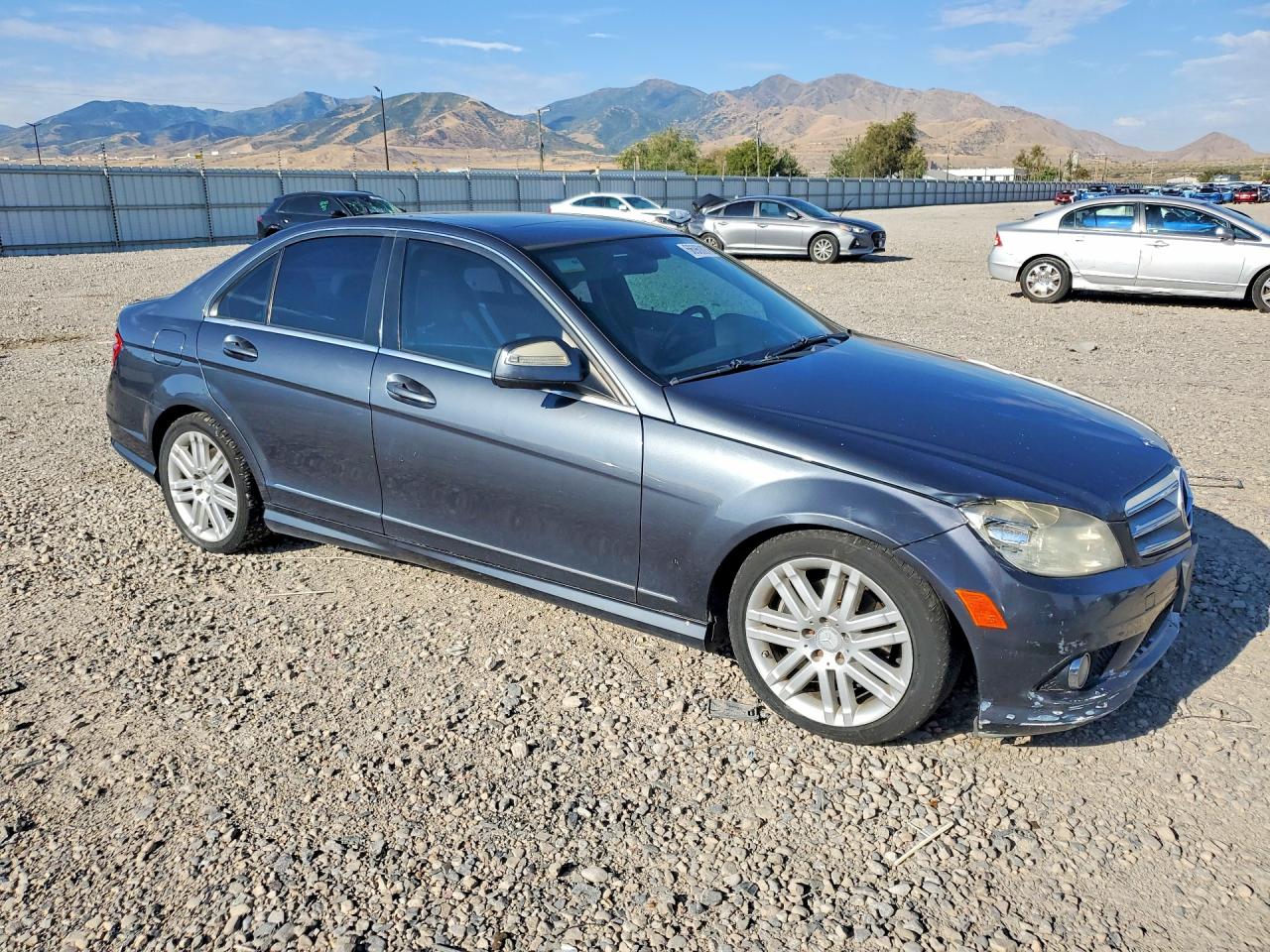 2009 Mercedes-benz C 300 Синий vin: WDDGF54X29R056621